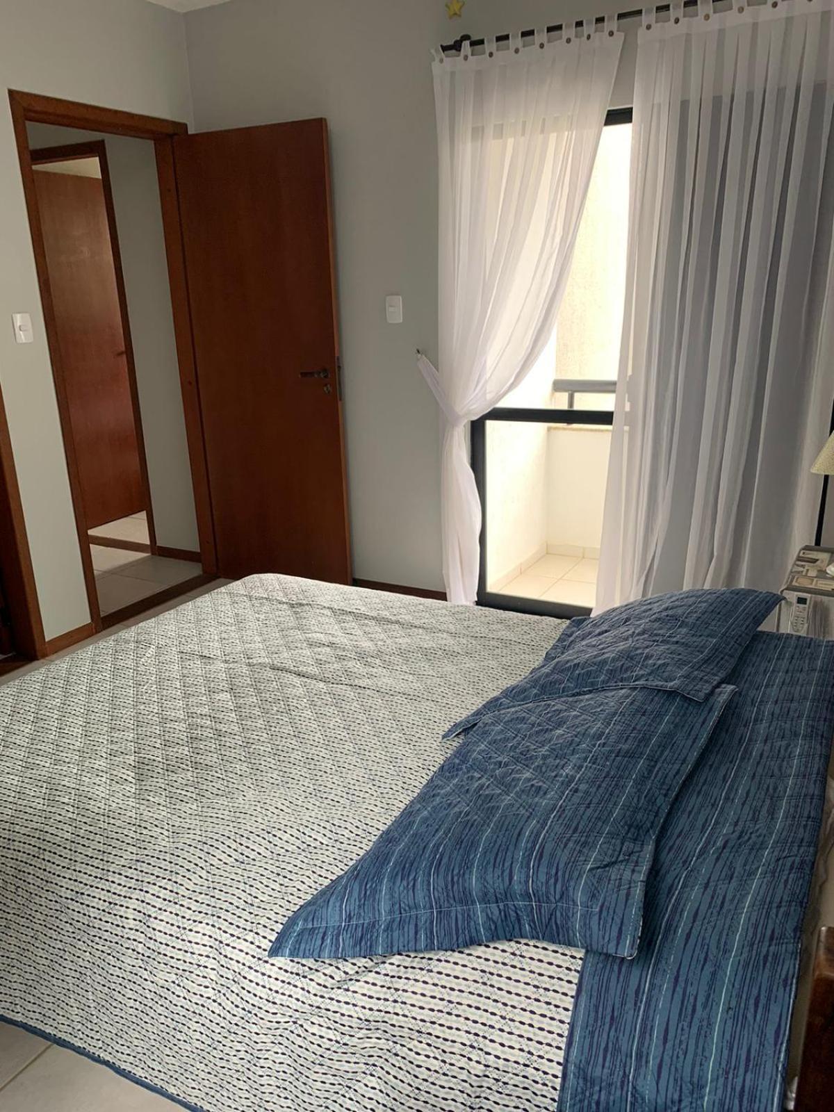 Lindo apartamento na praia de Mariscal Pé na areia