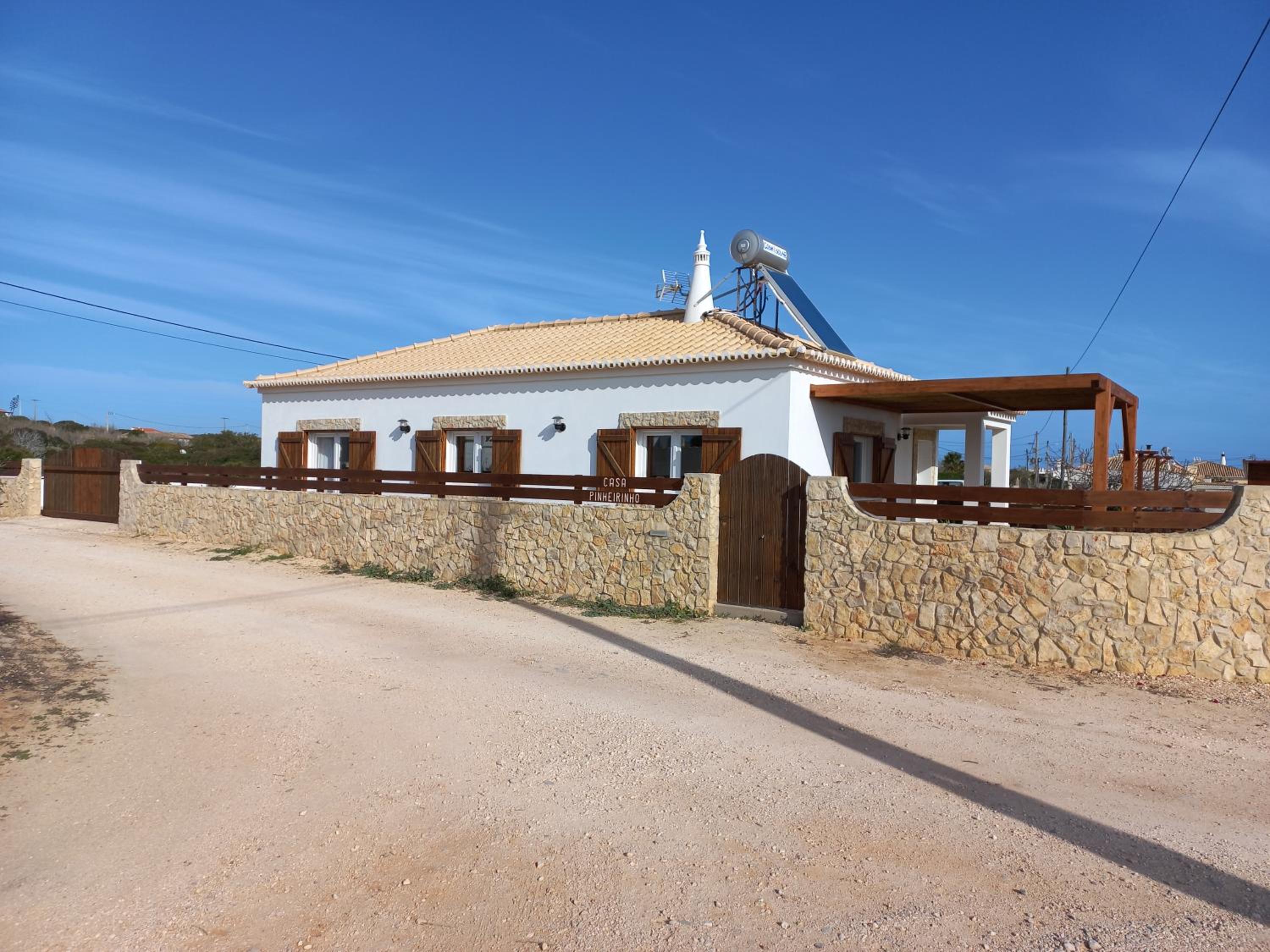 Casa Pinheirinho view 2