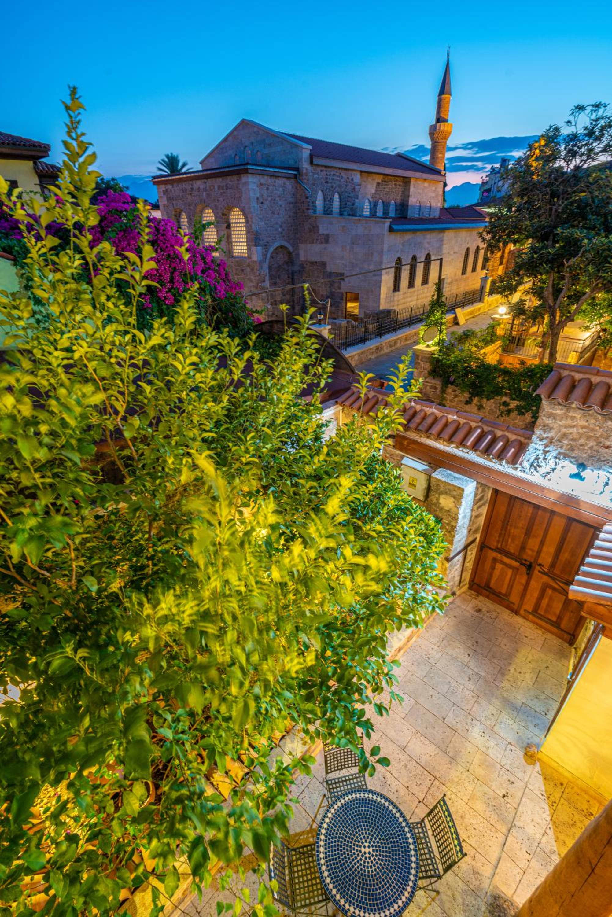 Cedrus Hotel - Image 32