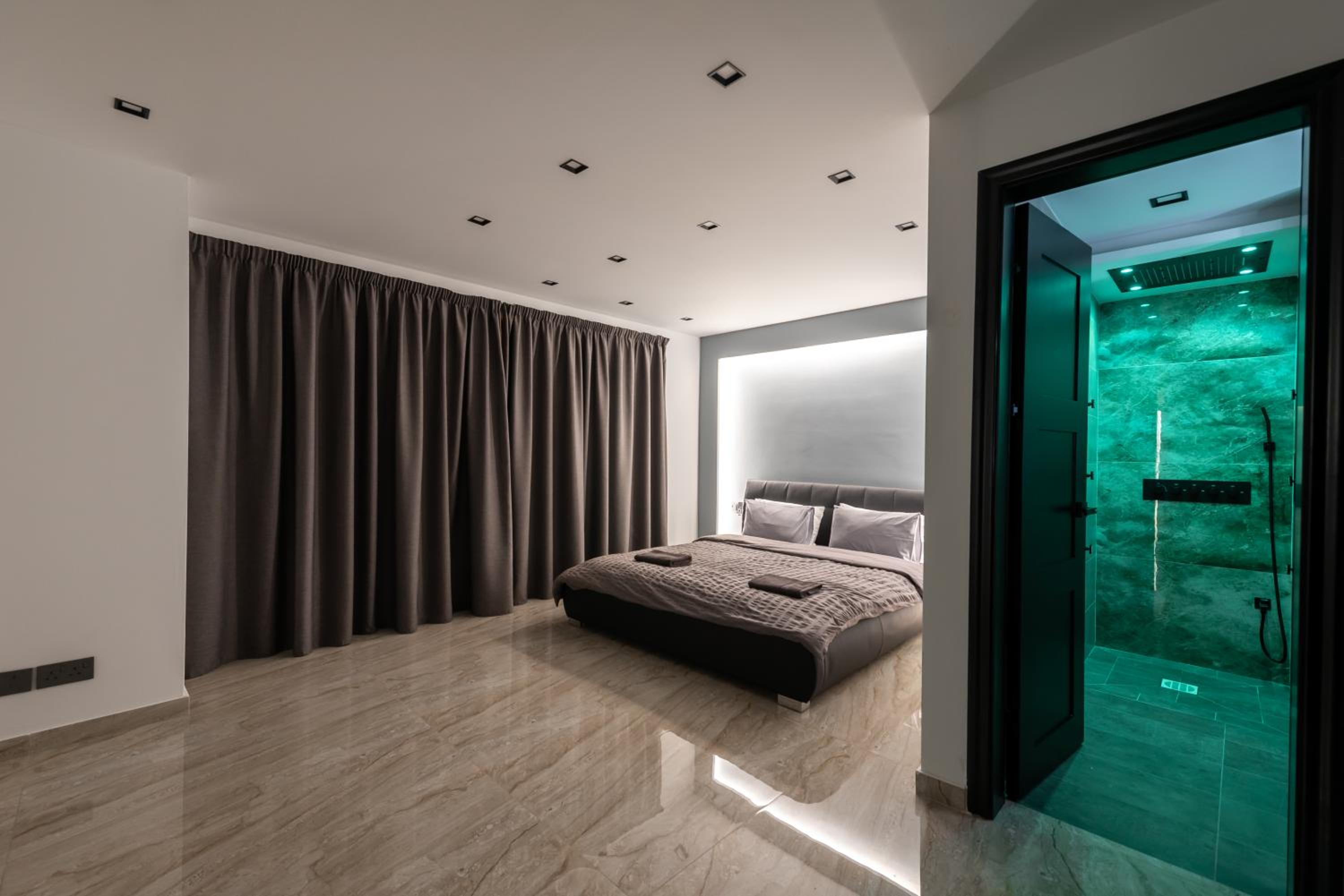 Luxury 2 bed apartment in the heart of St Julians photo 4