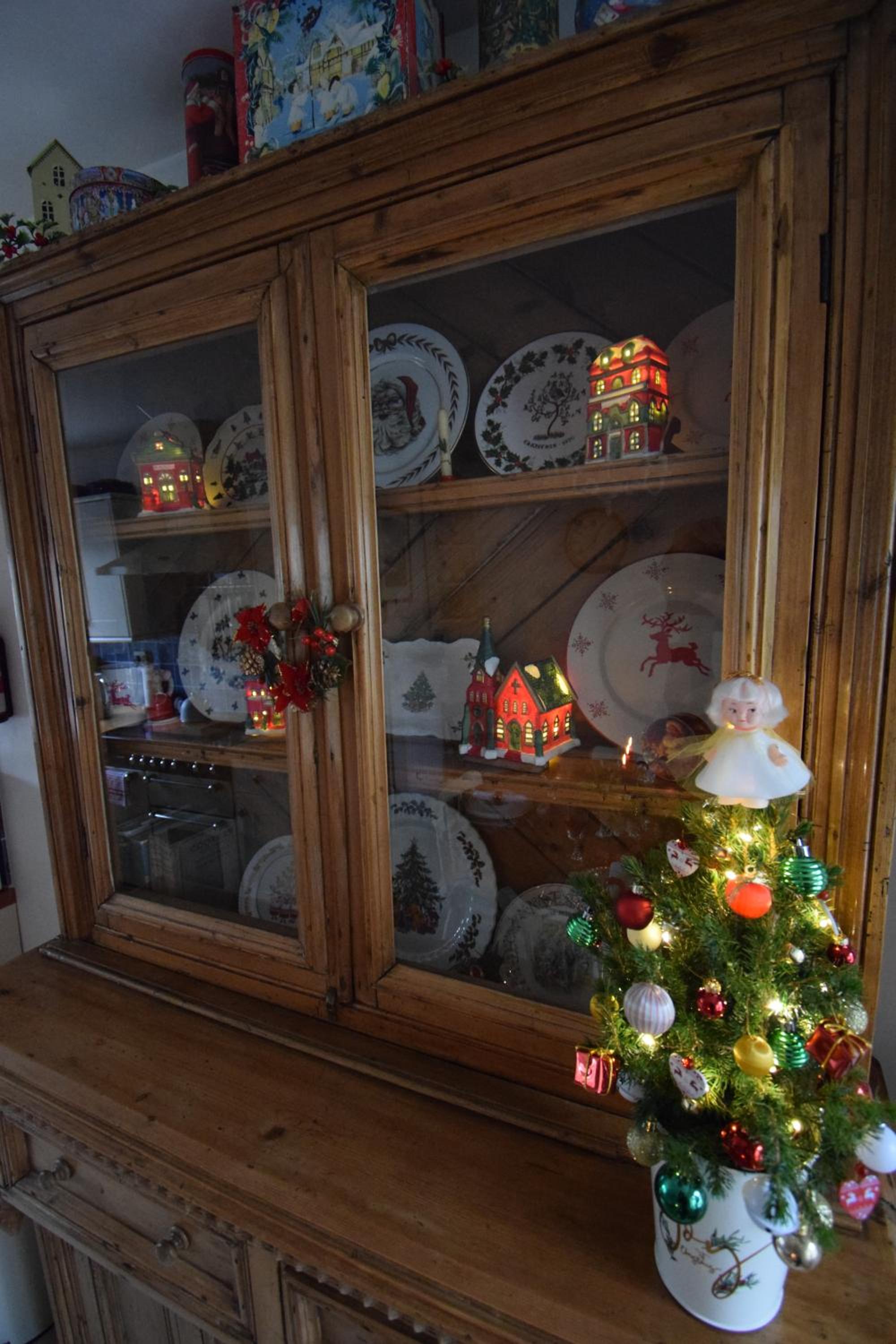 Cedra Cottage - Vintage Country Hideaway view 4
