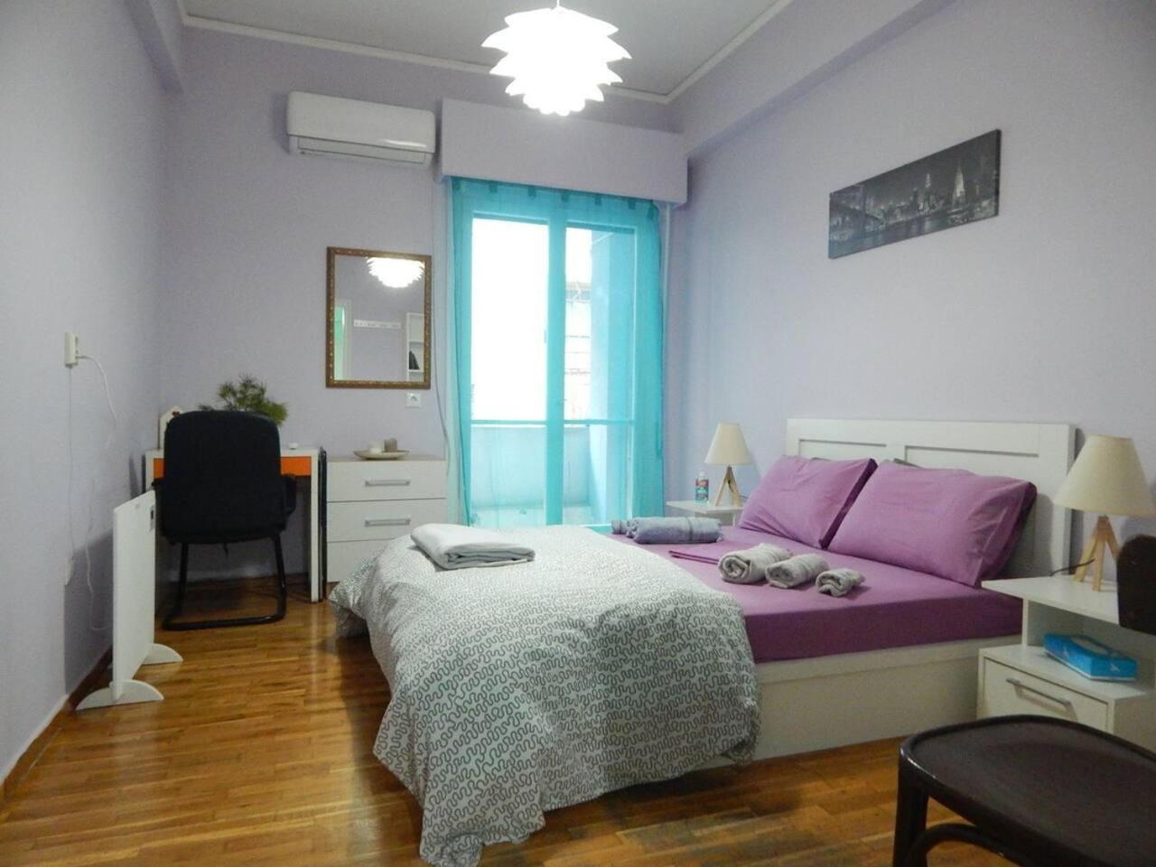 2 Bed Flat - Sleeps 4 - Pets - Parking - Wifi