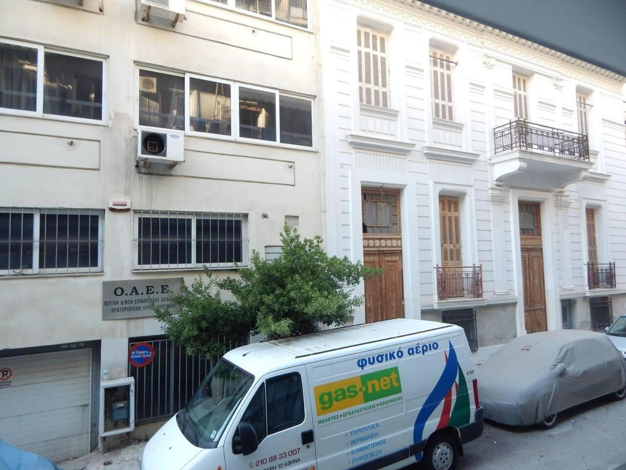 2 Bed Flat - Sleeps 4 - Pets - Parking - Wifi