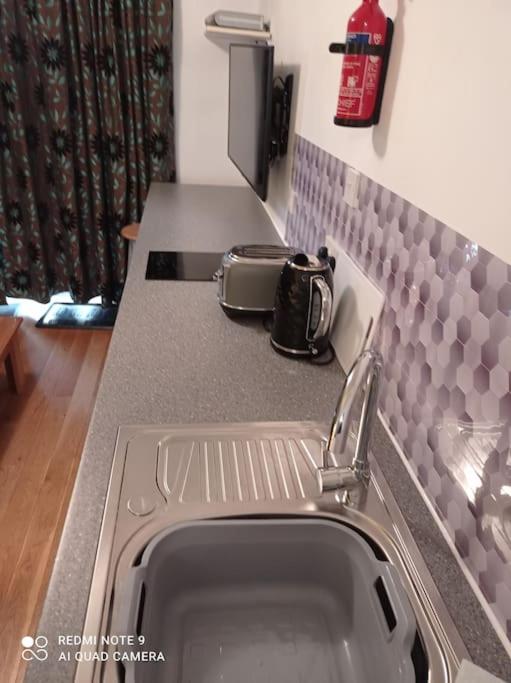 Aviemore Vacations - Avalon Studio. Comfy well equipped cosy studio. - Property Image 2