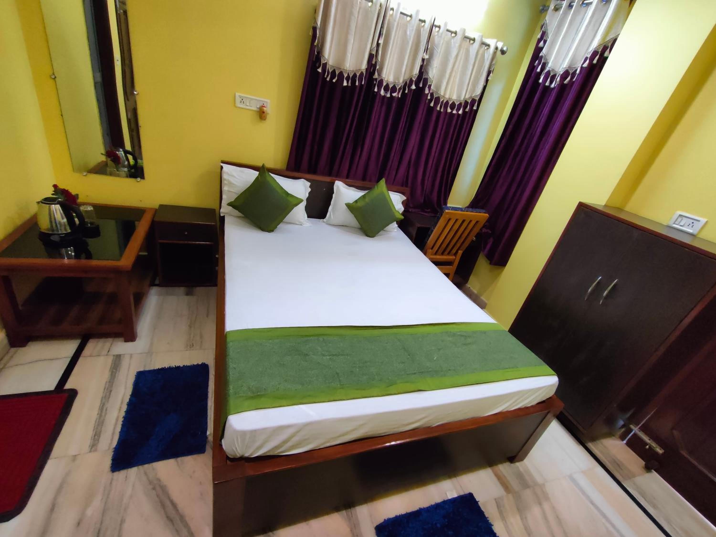 HOTEL SAKET PALACE view 3