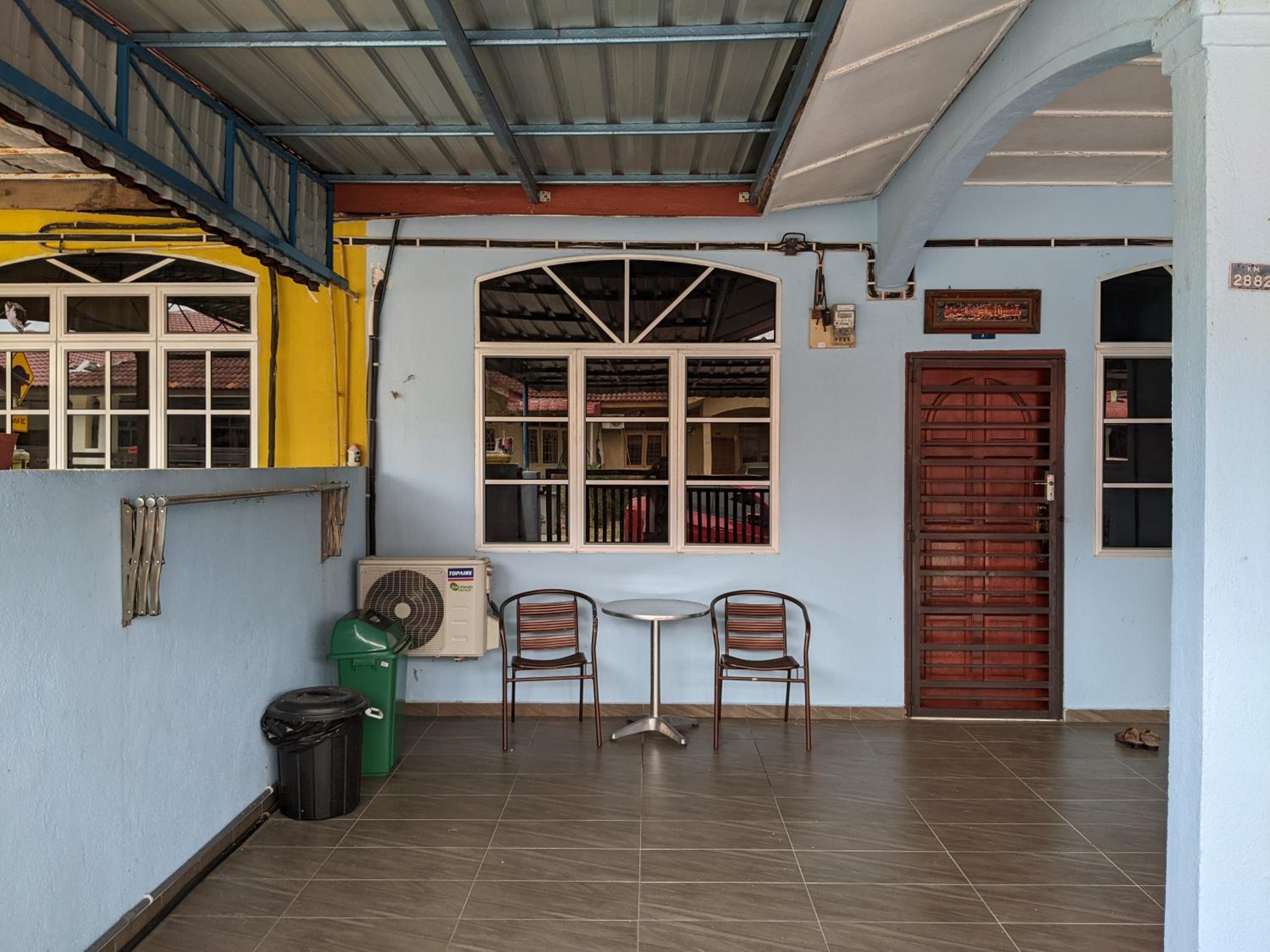 Aryani Homestay photo 2
