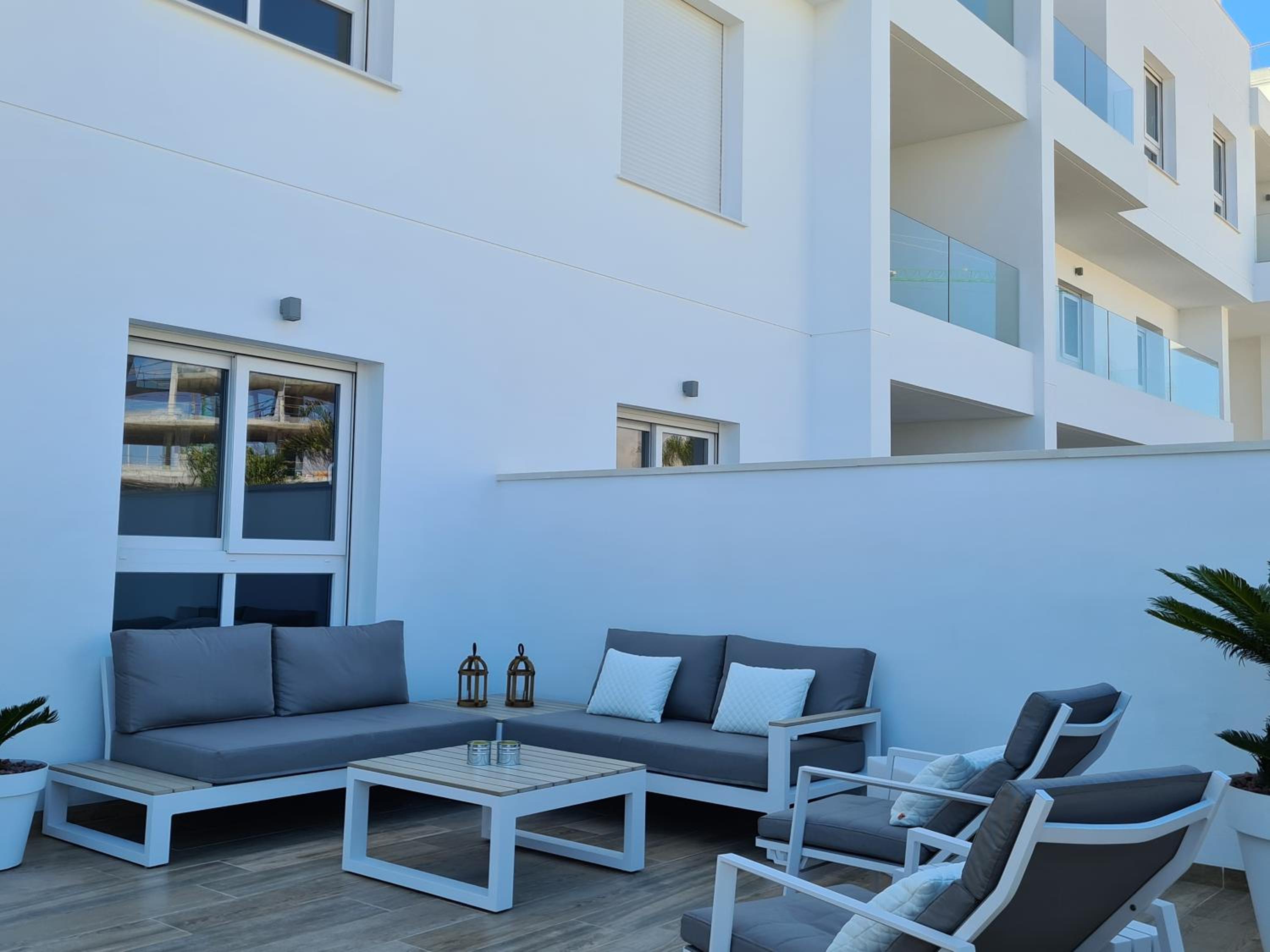 Residence Bali en Torrevieja — balance & terrace