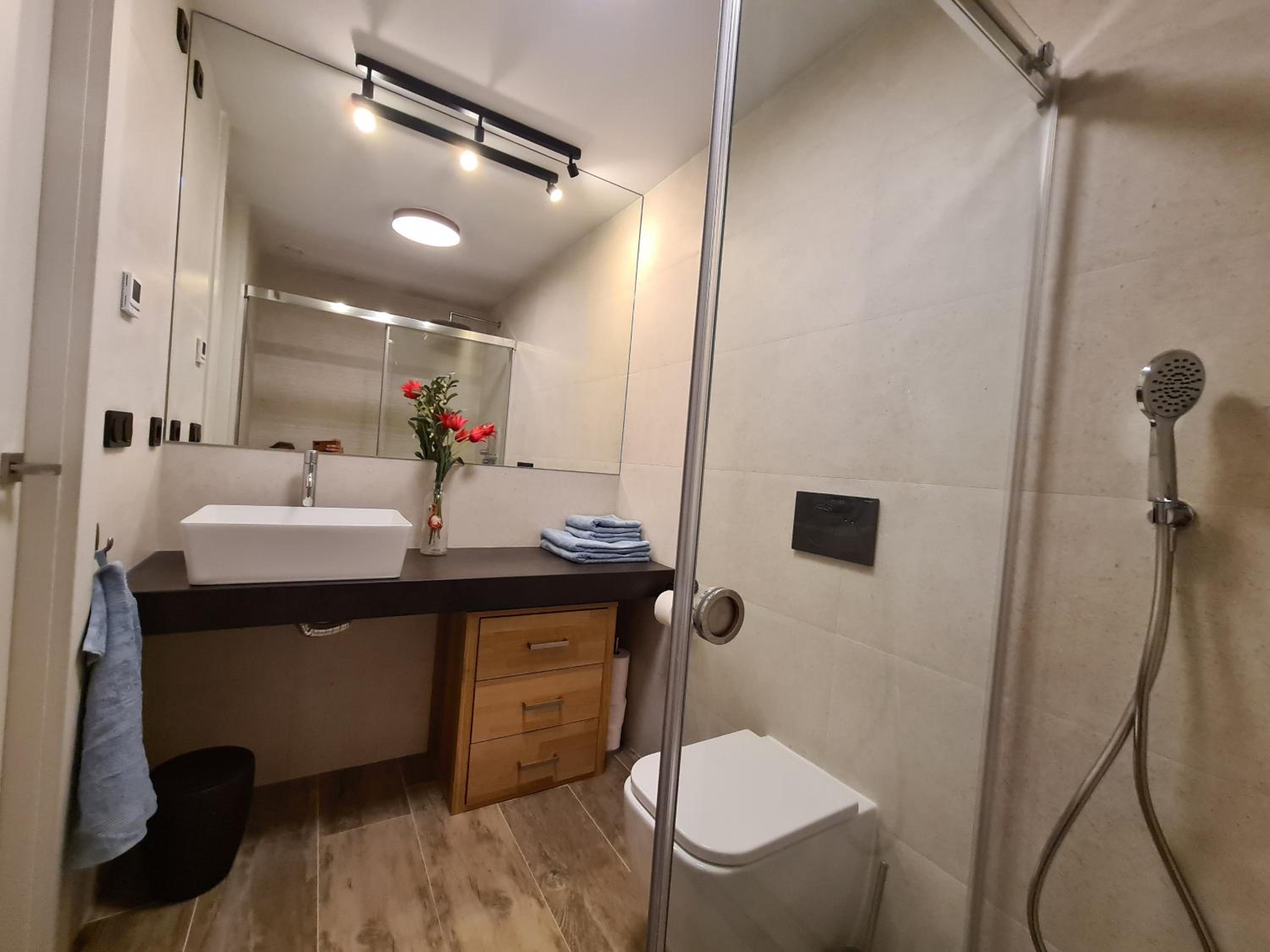 Residence Bali en Torrevieja — bathroom