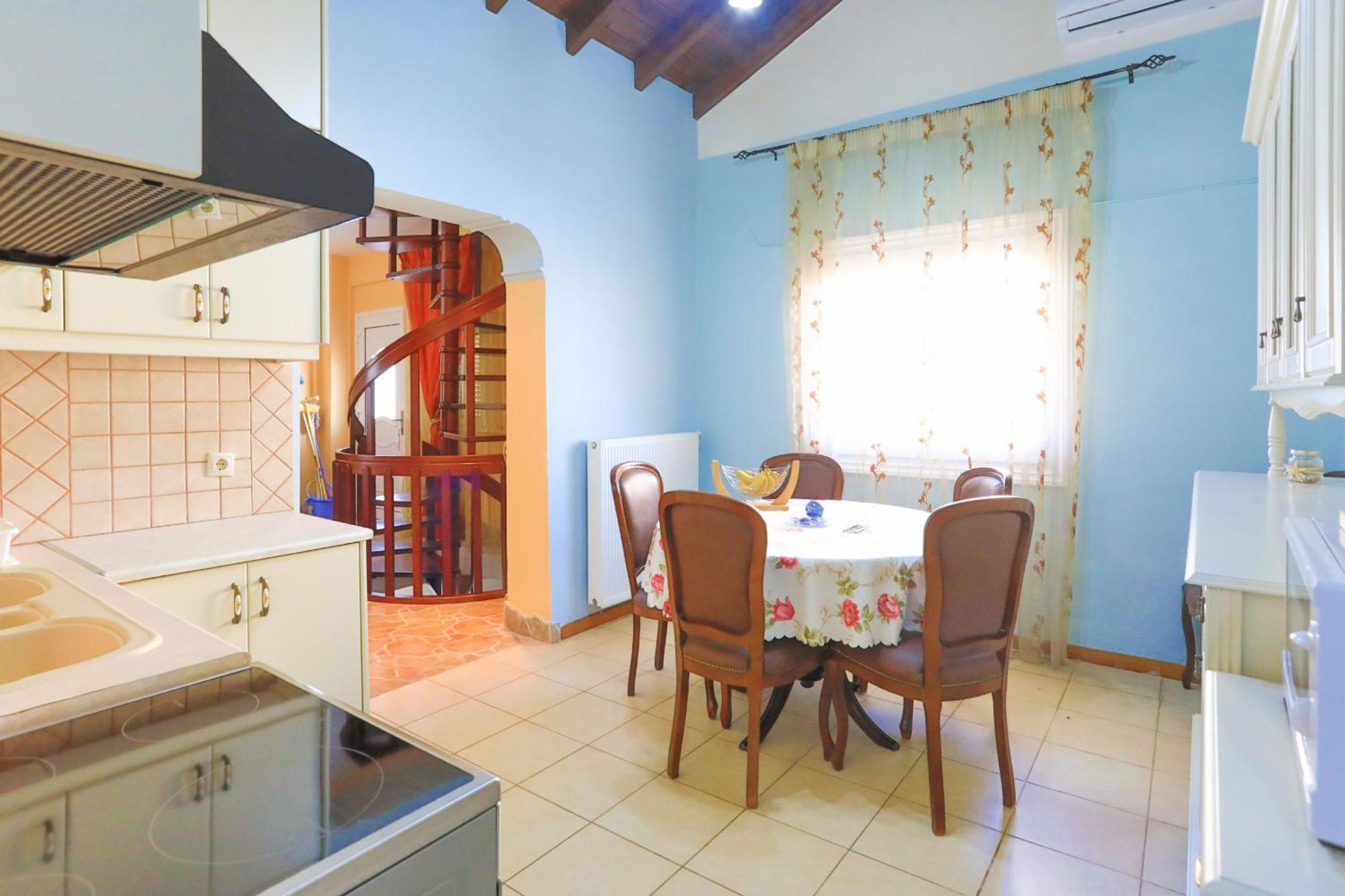 La Casa Del Postino