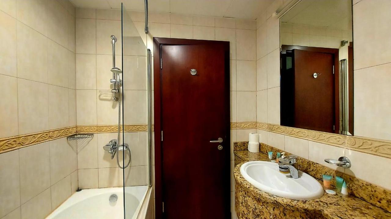 skynest holiday homes princess tower 68th floor 1 bedroom apartment