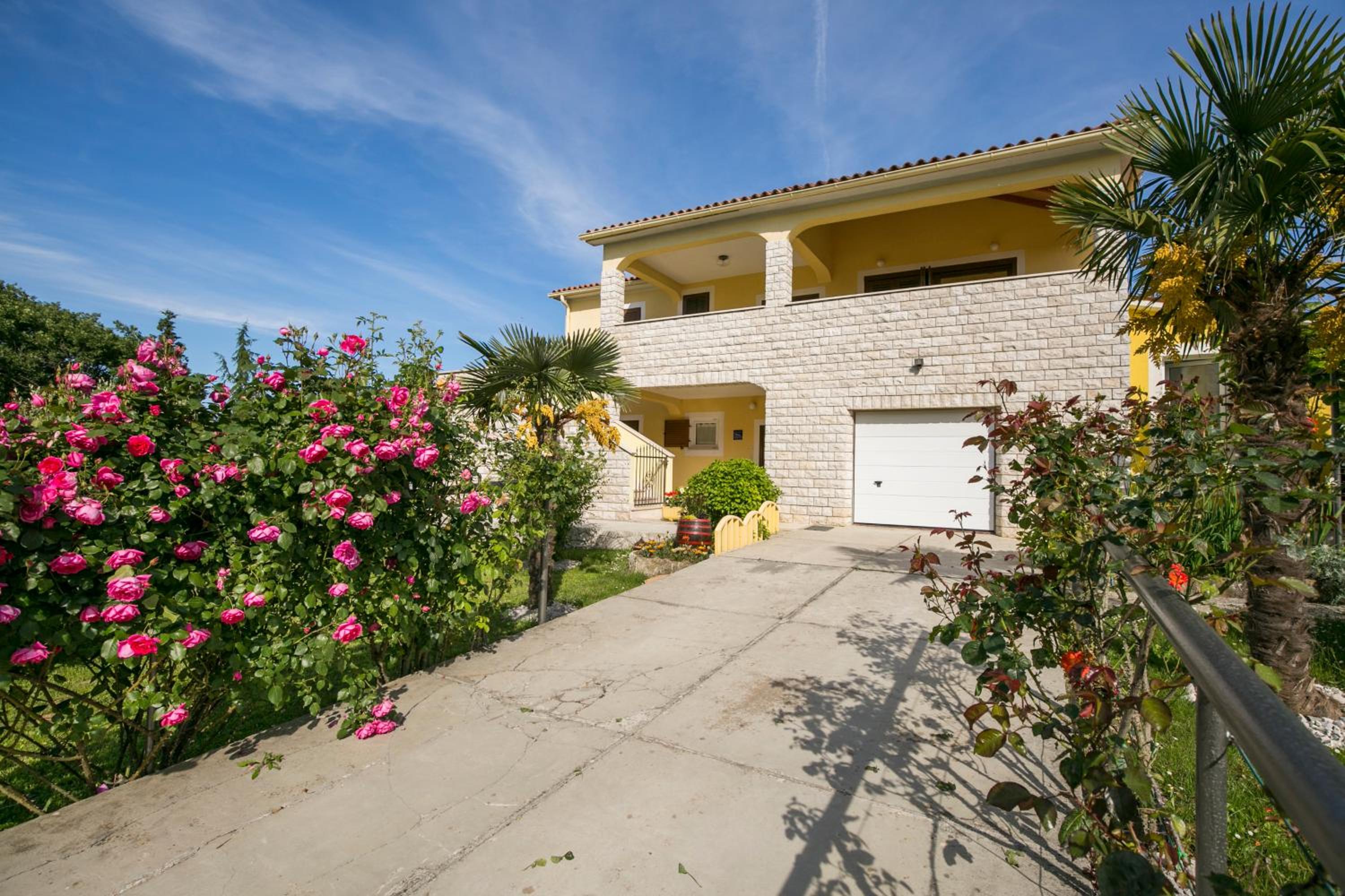 Apartment Bratti view 4