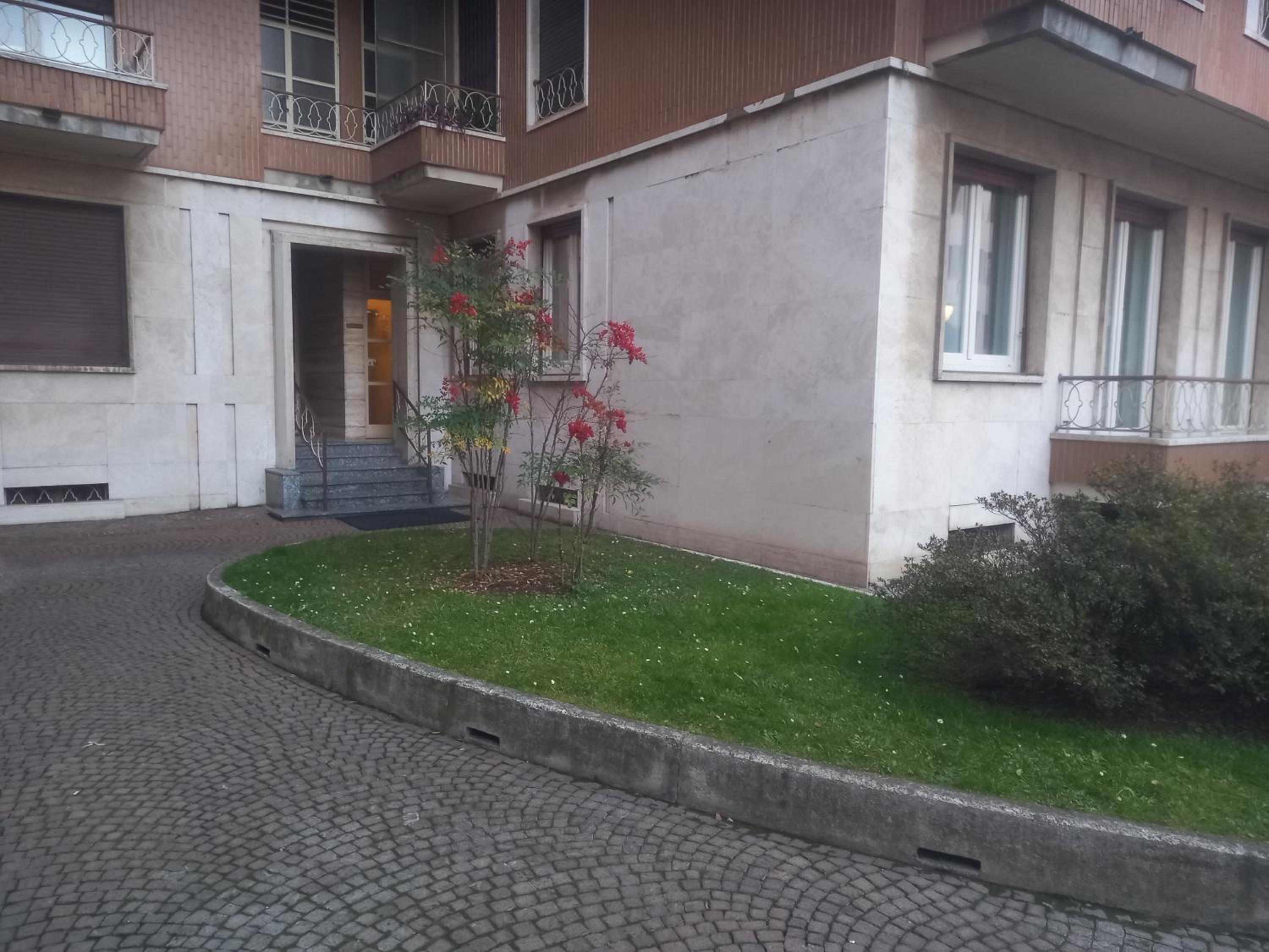 Bilocale 7 piano balcone vista skyline