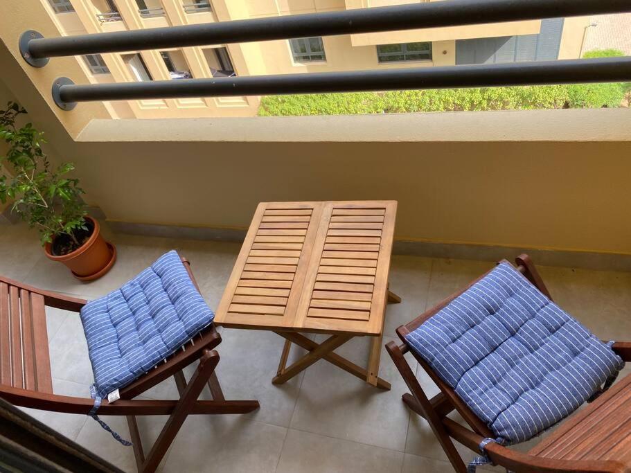 Bright & Relaxing 2 BR Apartment with Easy Access
