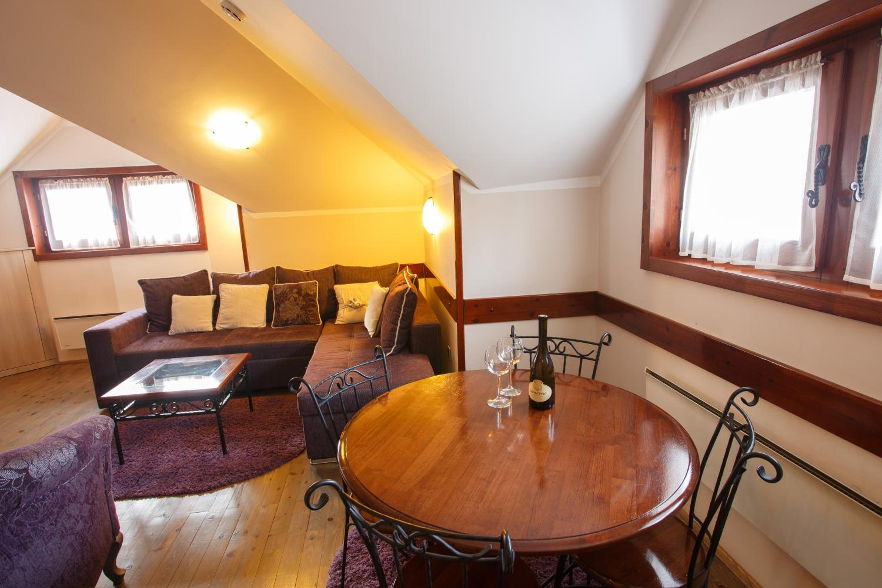 Photo 67
