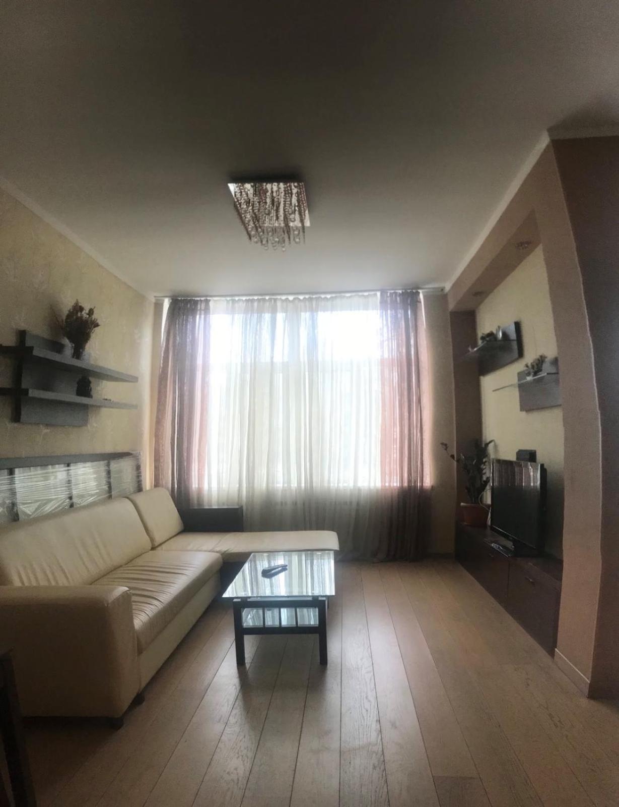 VIP Apartments near Park Peremohy view 3