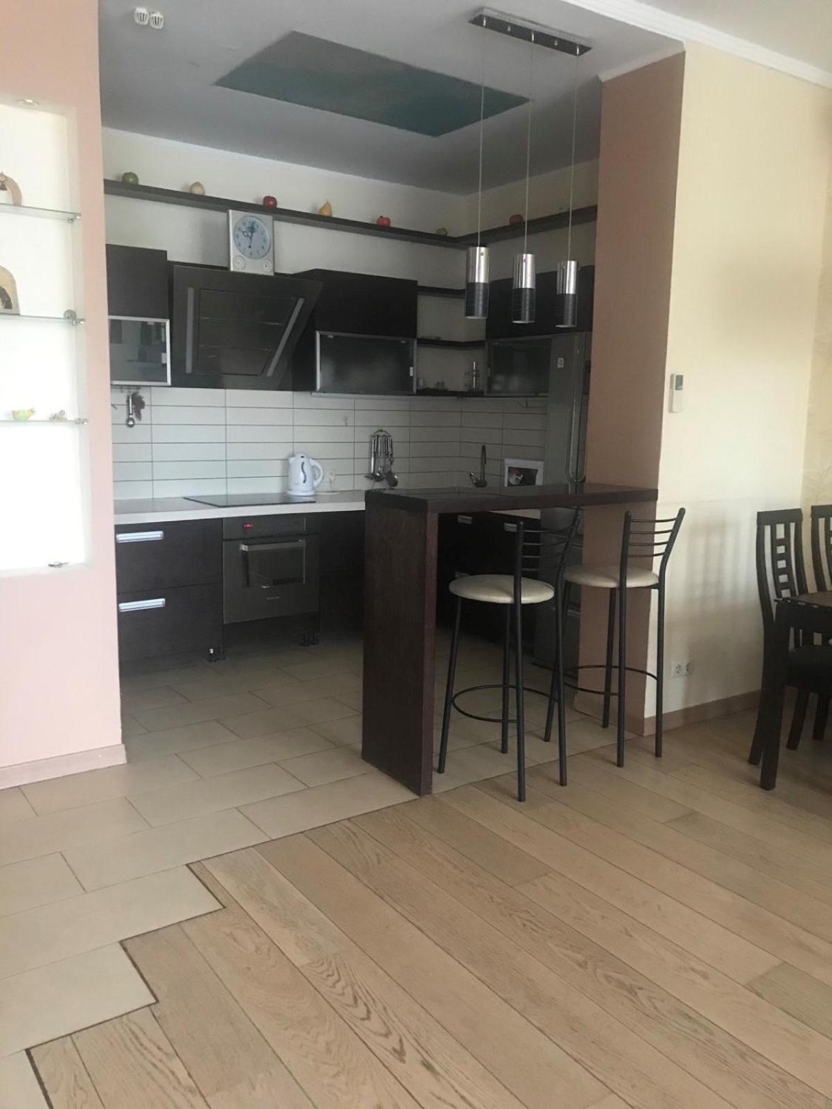 VIP Apartments near Park Peremohy view 4