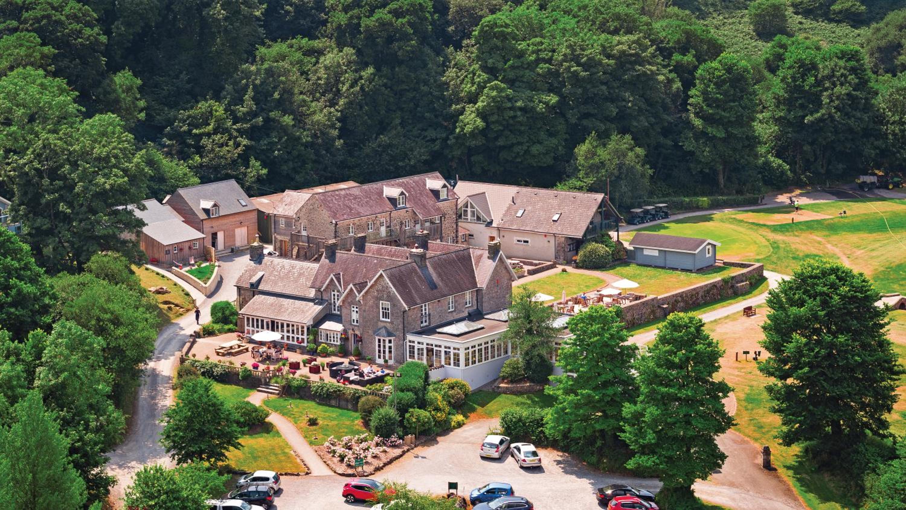 Trefloyne Manor