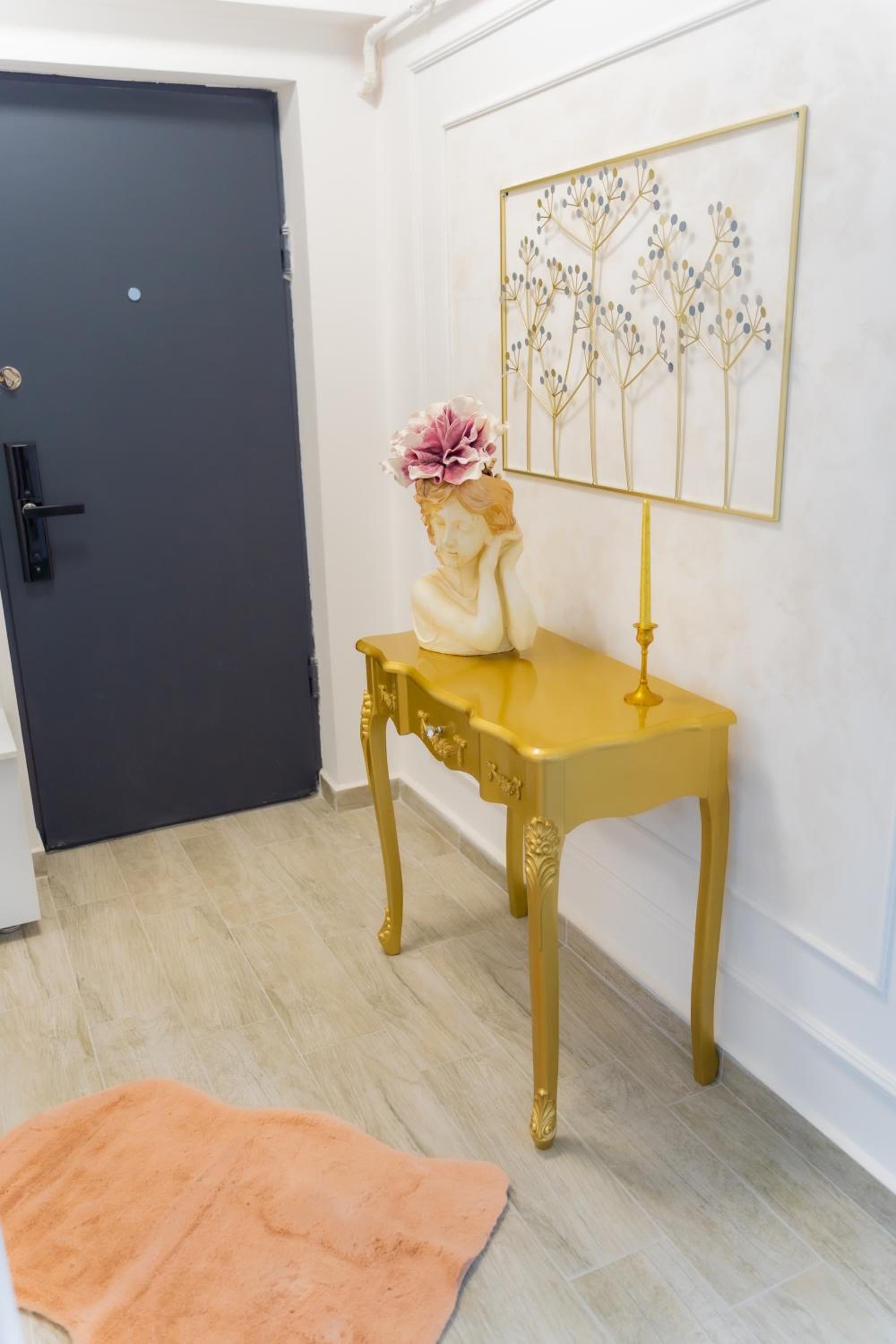 Unique Hotel Apartments Iasi view 3