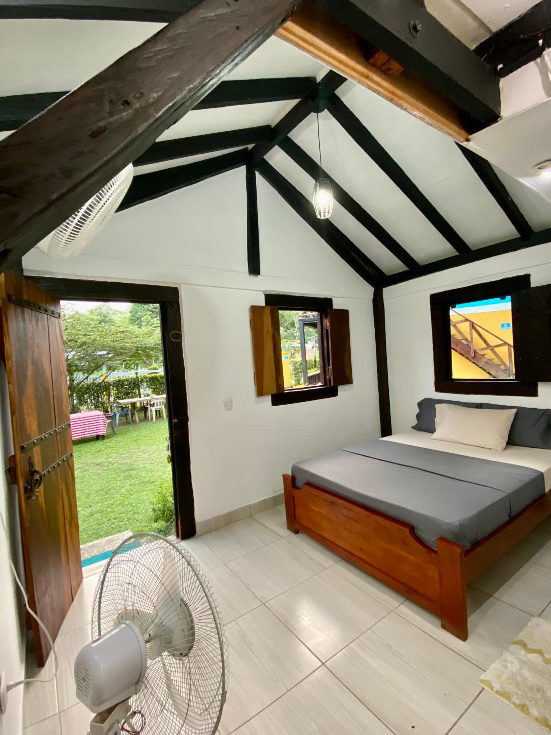 Hostal Portal Del Sol