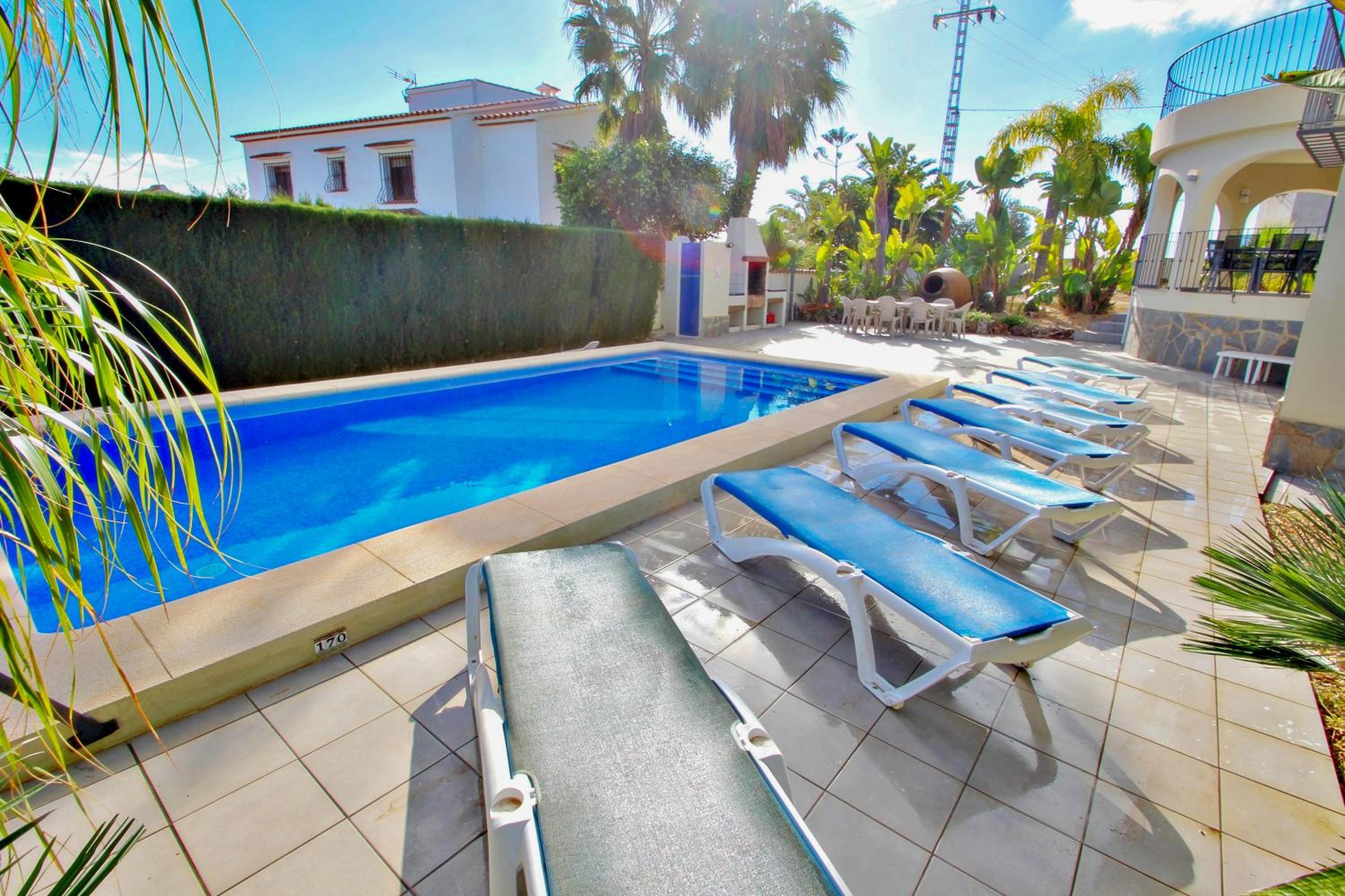 Estrella - holiday home with stunning views and private pool in Benissa view 2