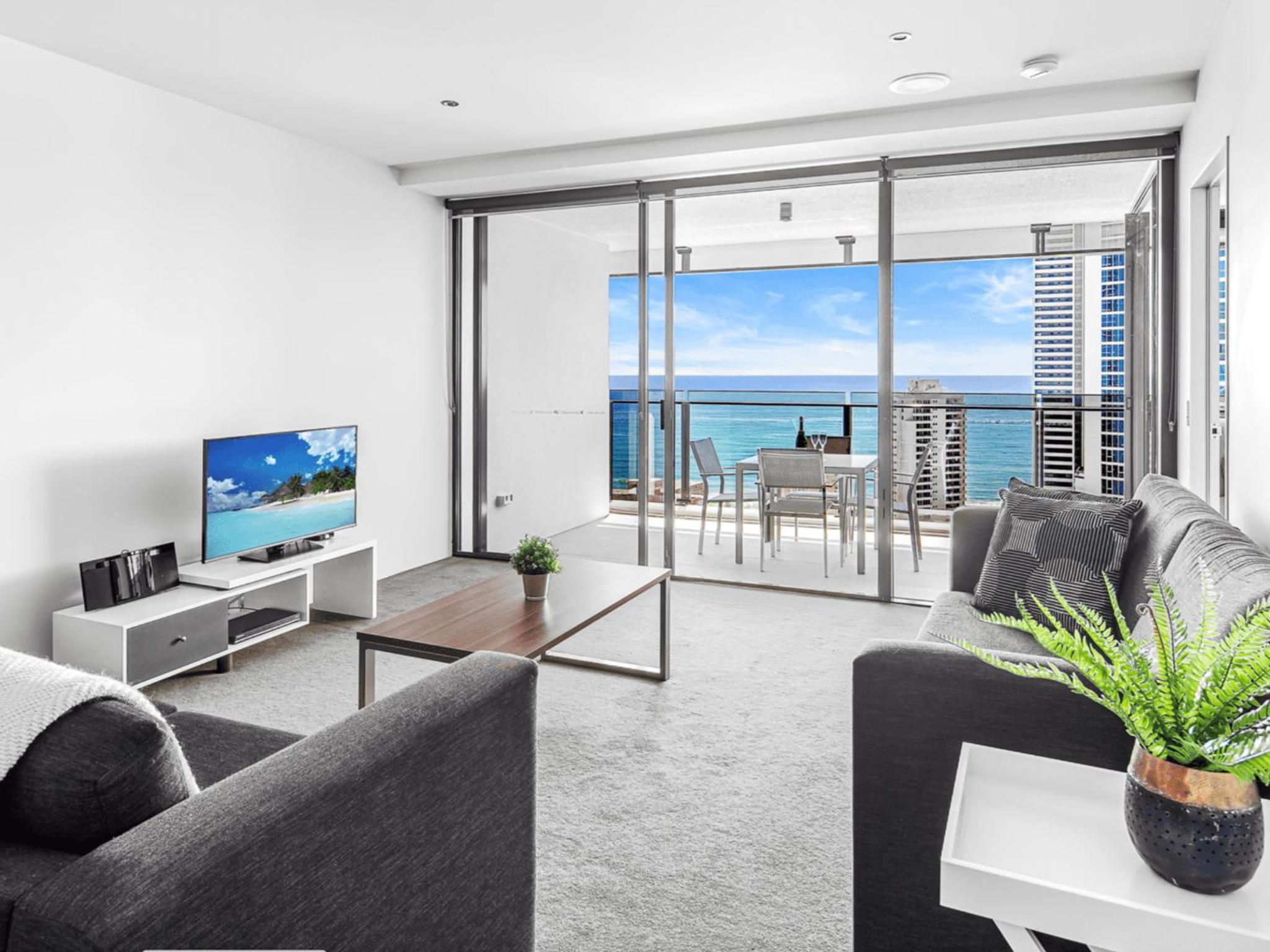 Circle on Cavill 25th Floor with Ocean Views - CoastHM