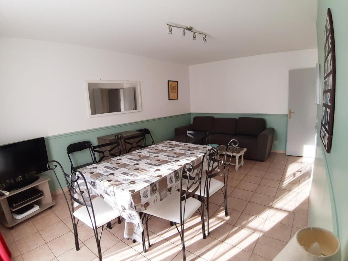 Disney, 8 p, comfortable 2 bedrooms family apartment, wifi, NETFLIX view 4