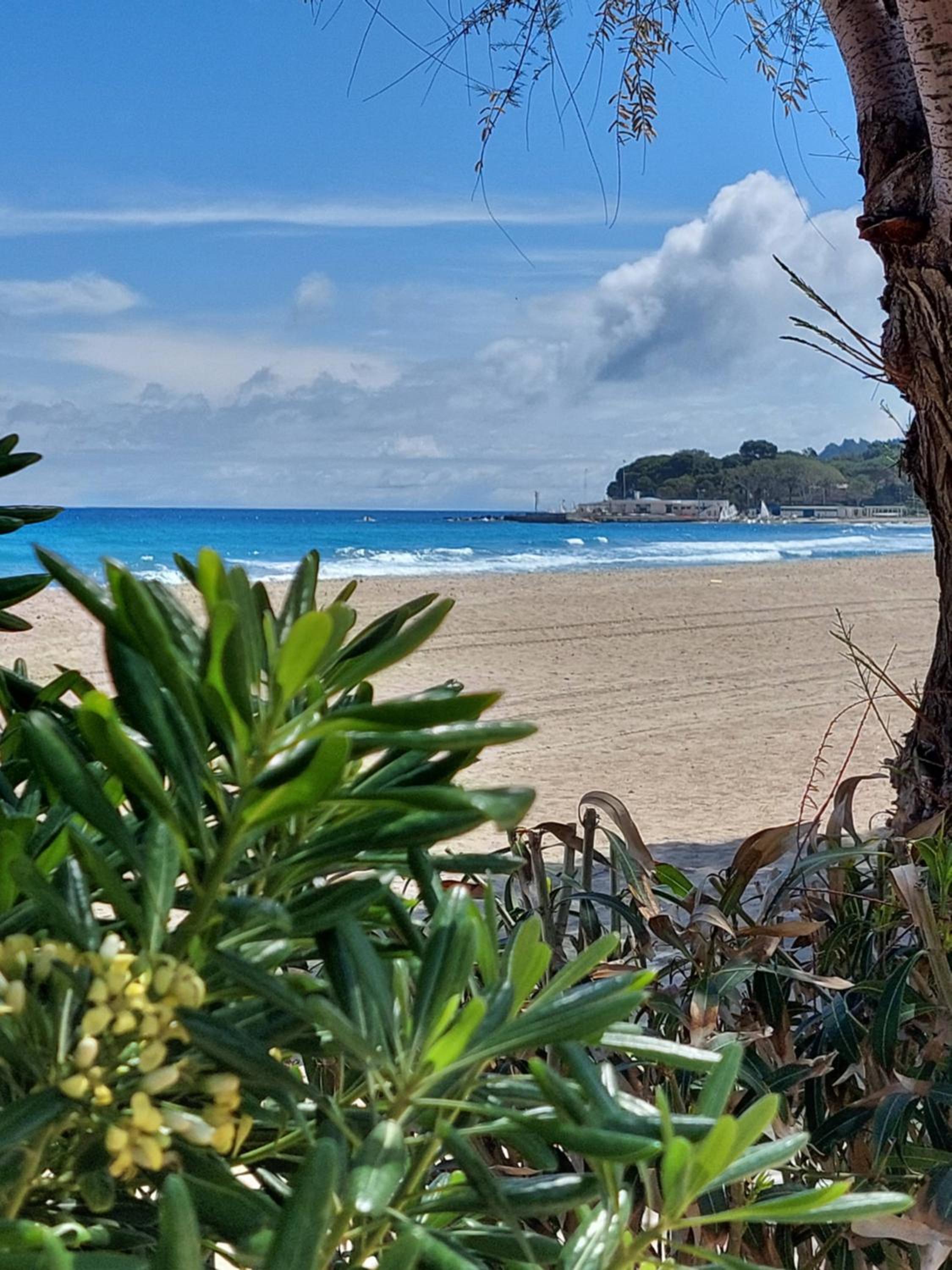 Piazza Mondello Lifestyle Home Palermo view 4
