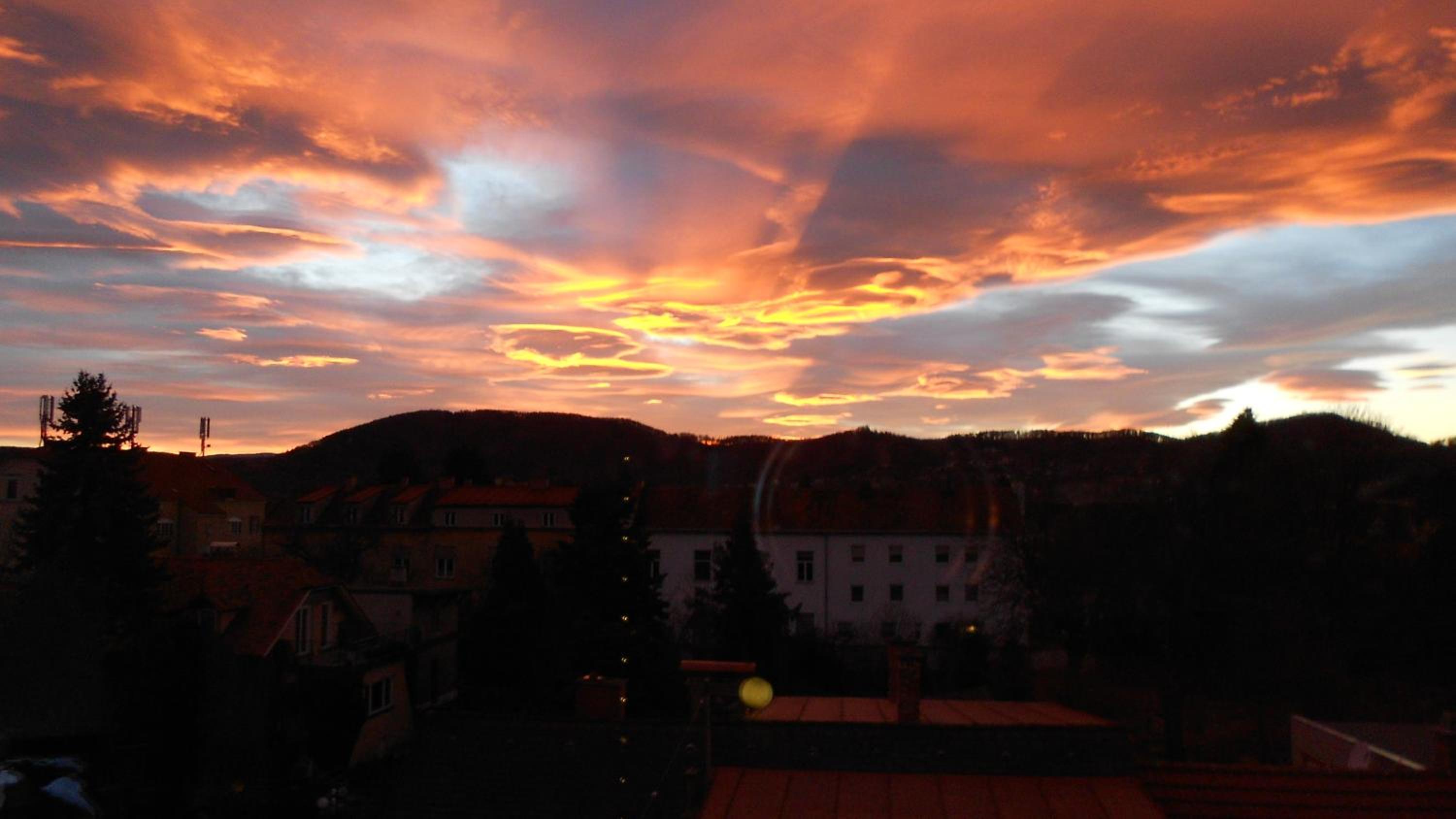 Andreas' Dachwohnung mit Terrasse view 5