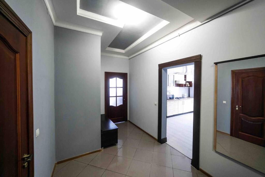 Apartments Chornovola,Lviv view 4