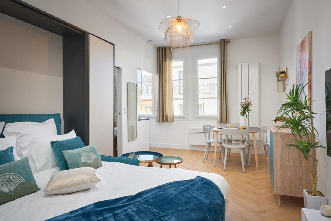 Sunlight Properties - Daffia - Beautifully renovated studio, city pad in Central Nice photo 2