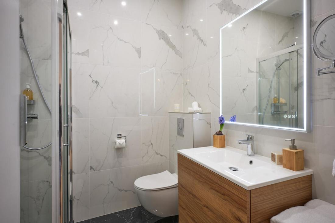 Sunlight Properties - Daffia - Beautifully renovated studio, city pad in Central Nice photo 5
