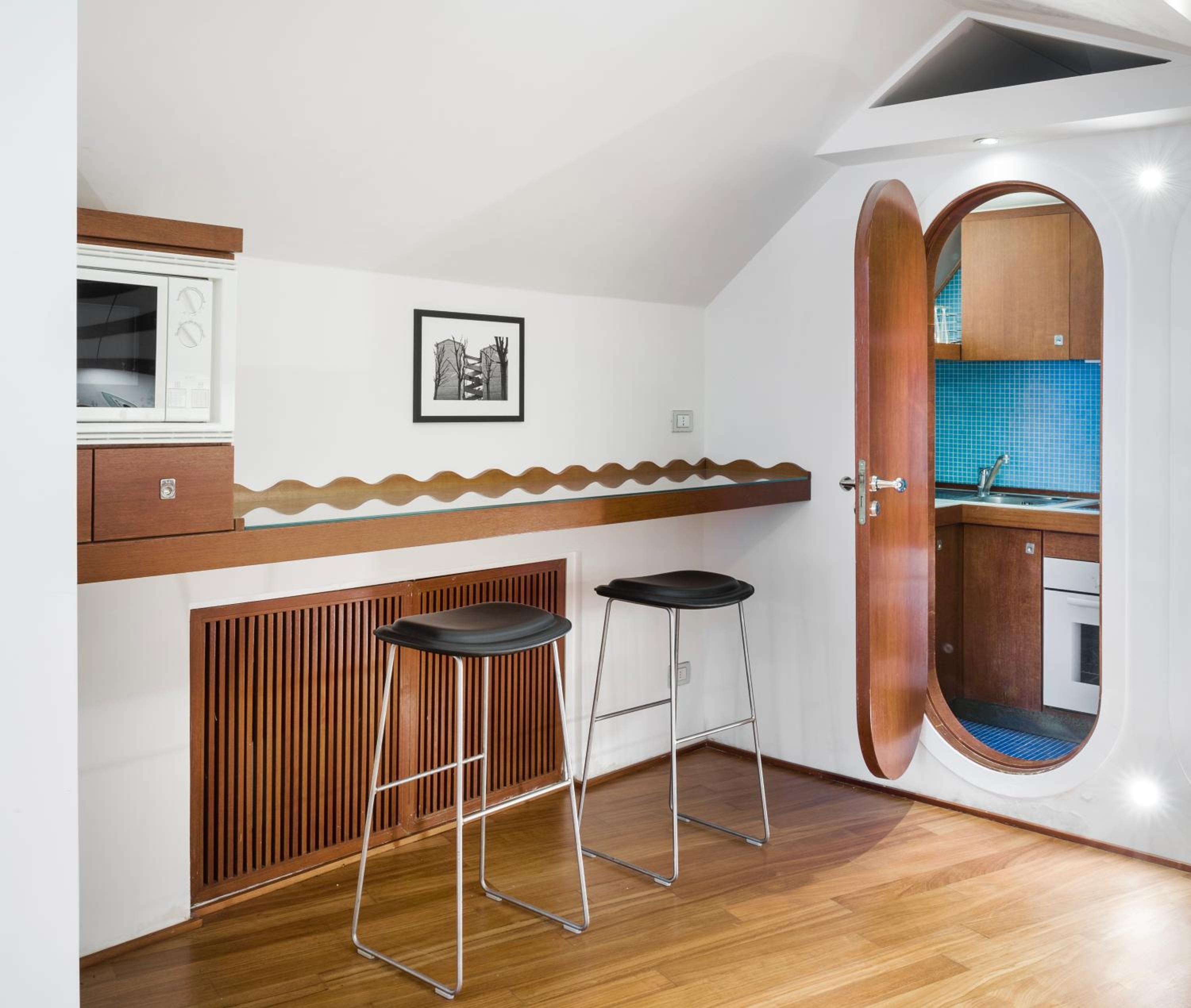 LHP Suite Posillipo