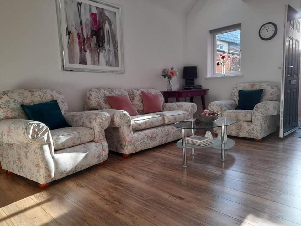 Tewkesbury Vacations - Town centre cottage - Property Image 8