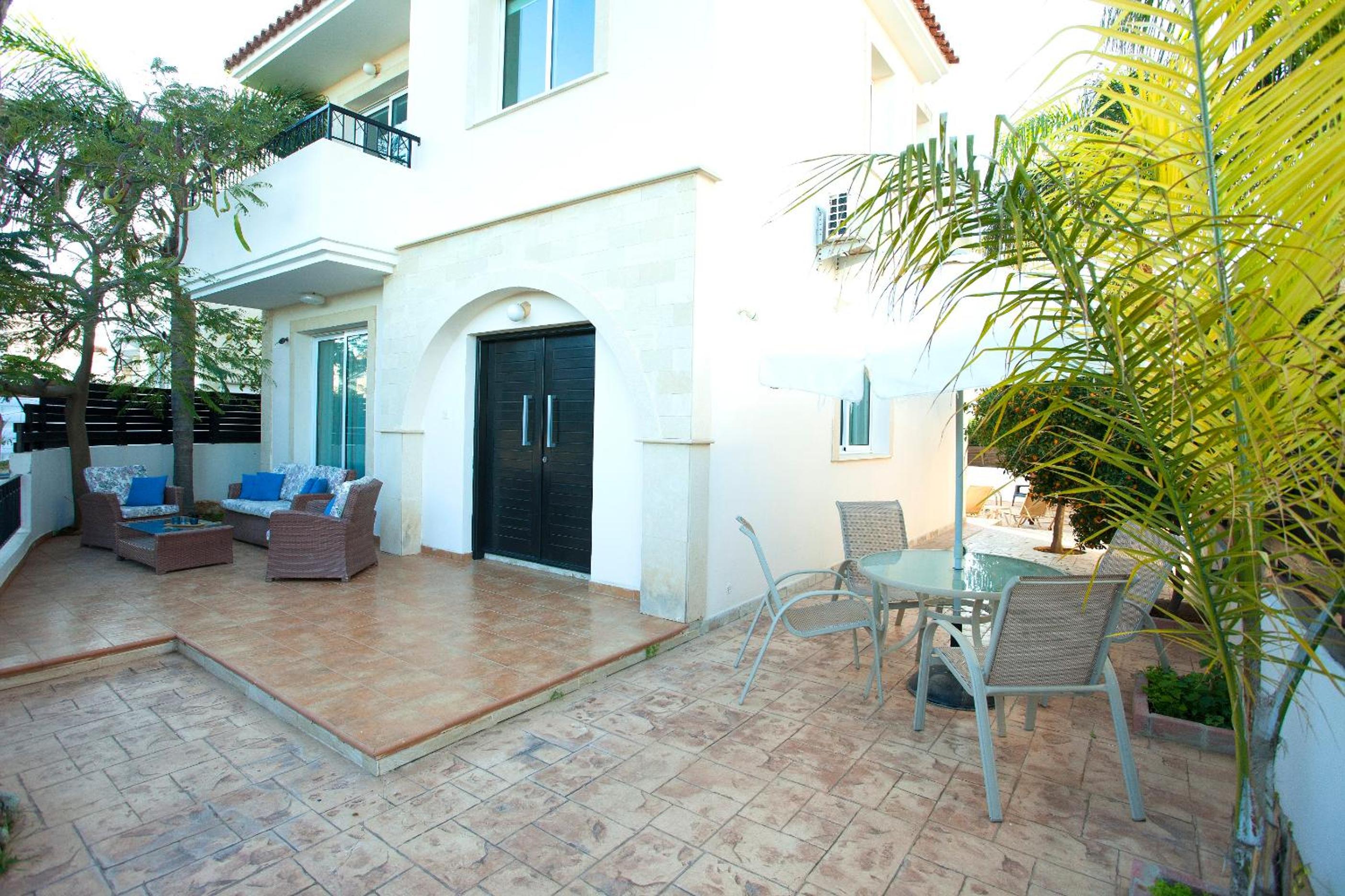 Villa Sirena, Pernera, Valentino view 5