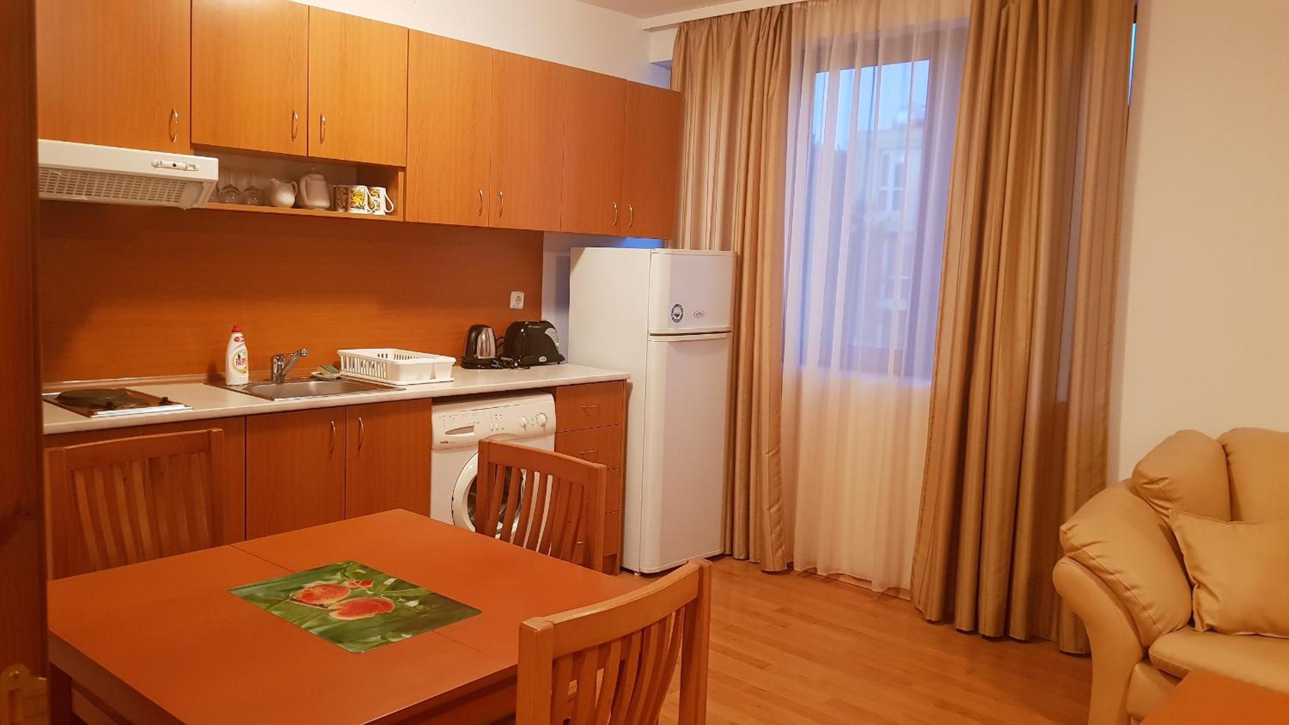 Lovely holiday apartment EFIR , with pool near beach, Efir Complex, parking view 3