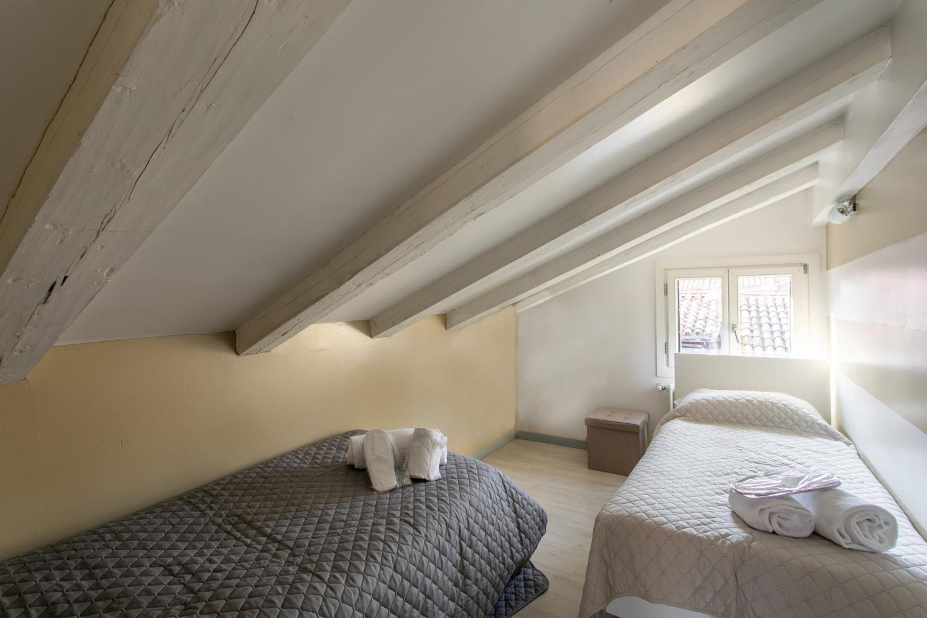 Corte del Tintor Apartments