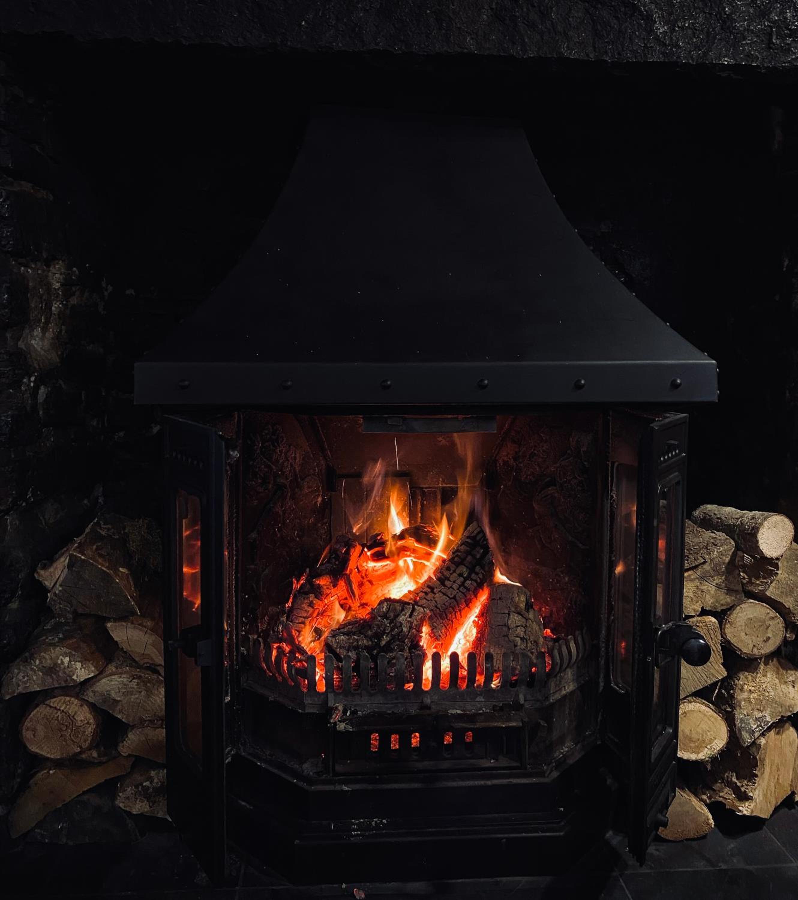 Tavistock Vacations - The Mary Tavy Inn - Property Image 1