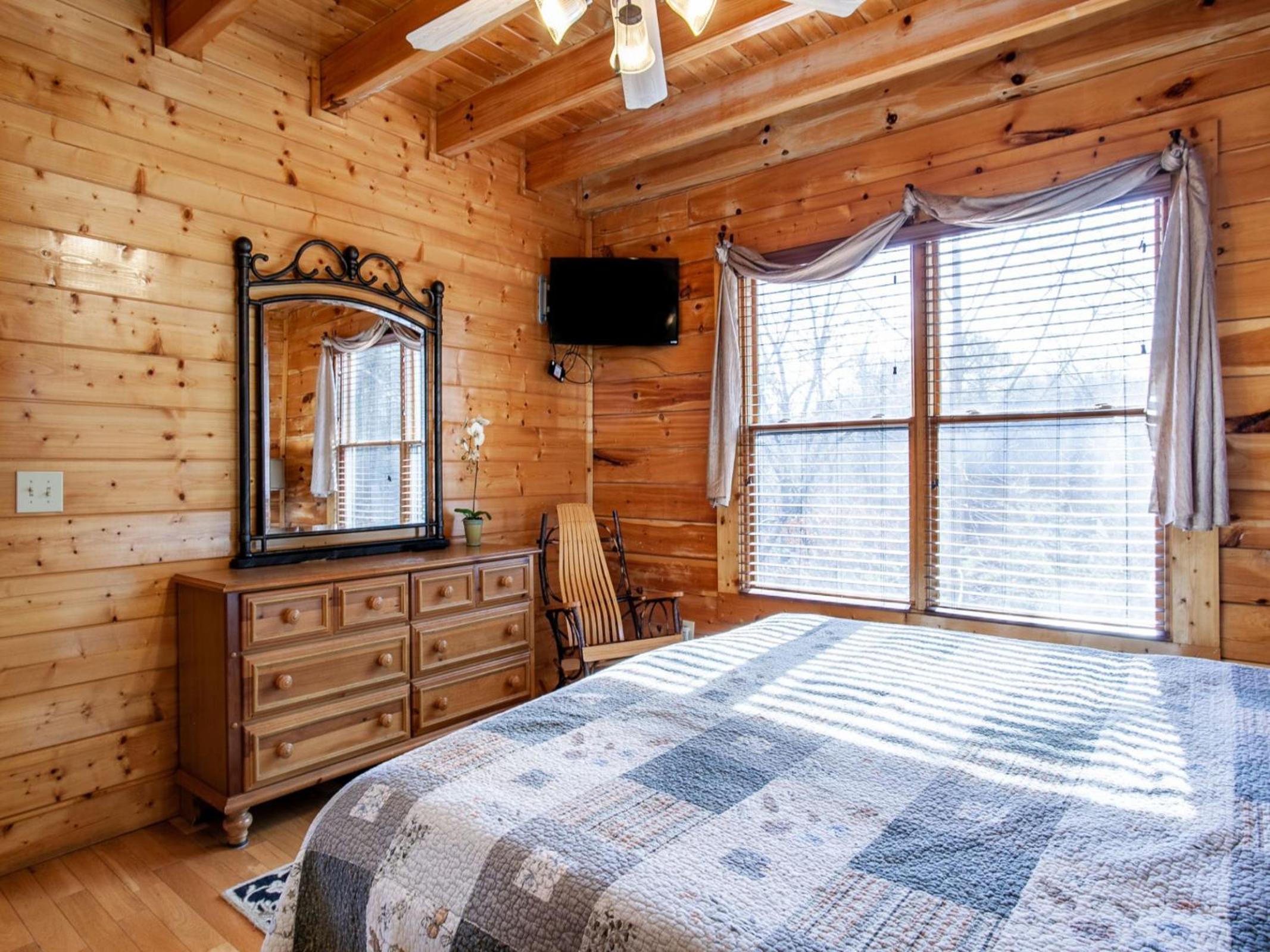 Bella Yani - Hot Tub, Pool Table, Air Hockey - Property Image 74