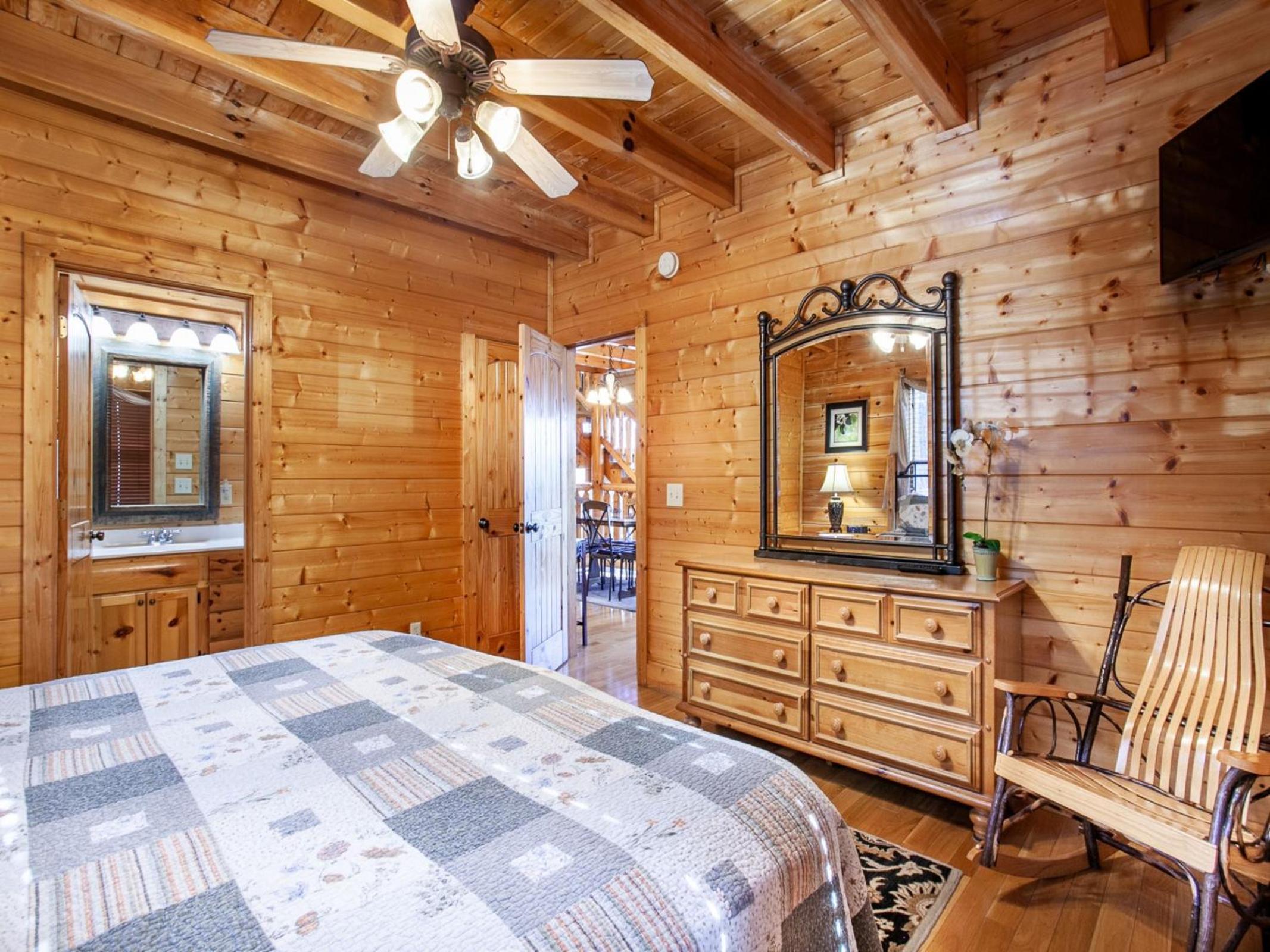 Bella Yani - Hot Tub, Pool Table, Air Hockey - Property Image 73