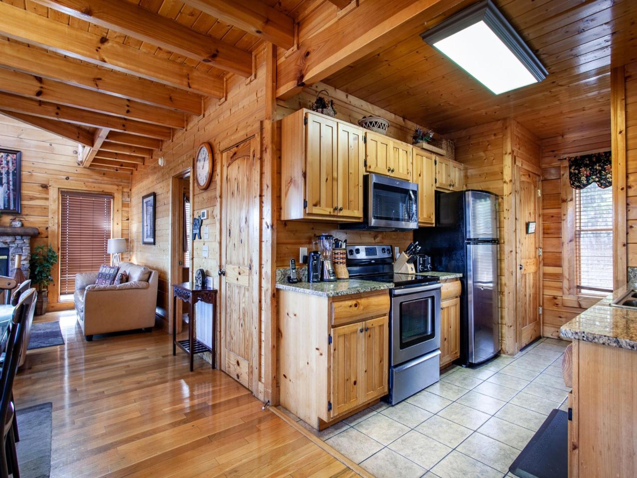 Bella Yani - Hot Tub, Pool Table, Air Hockey - Property Image 76