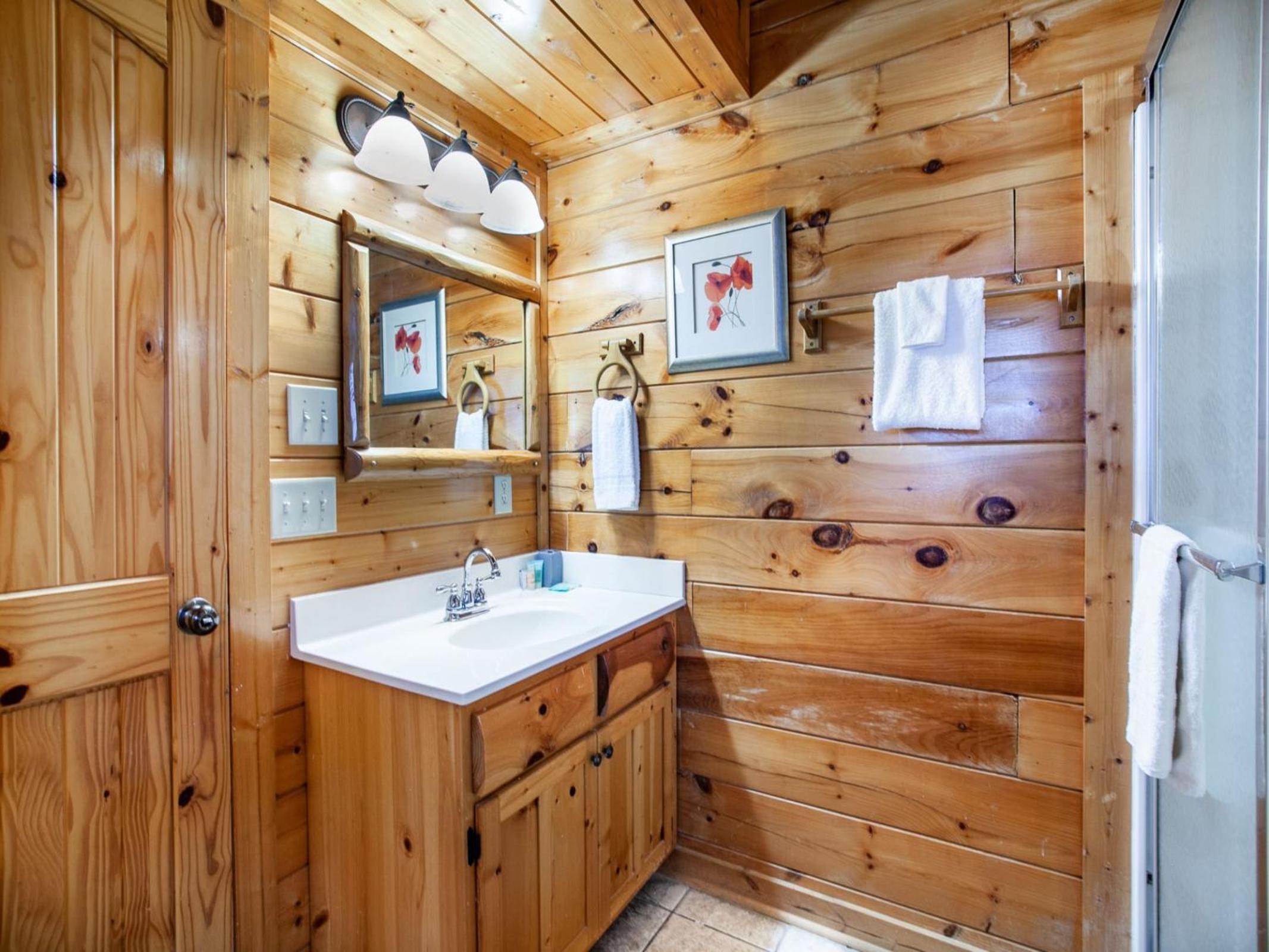 Bella Yani - Hot Tub, Pool Table, Air Hockey - Property Image 72