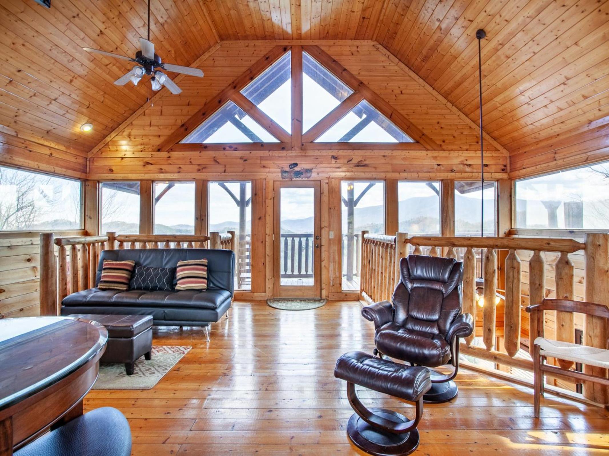 Bella Yani - Hot Tub, Pool Table, Air Hockey - Property Image 14