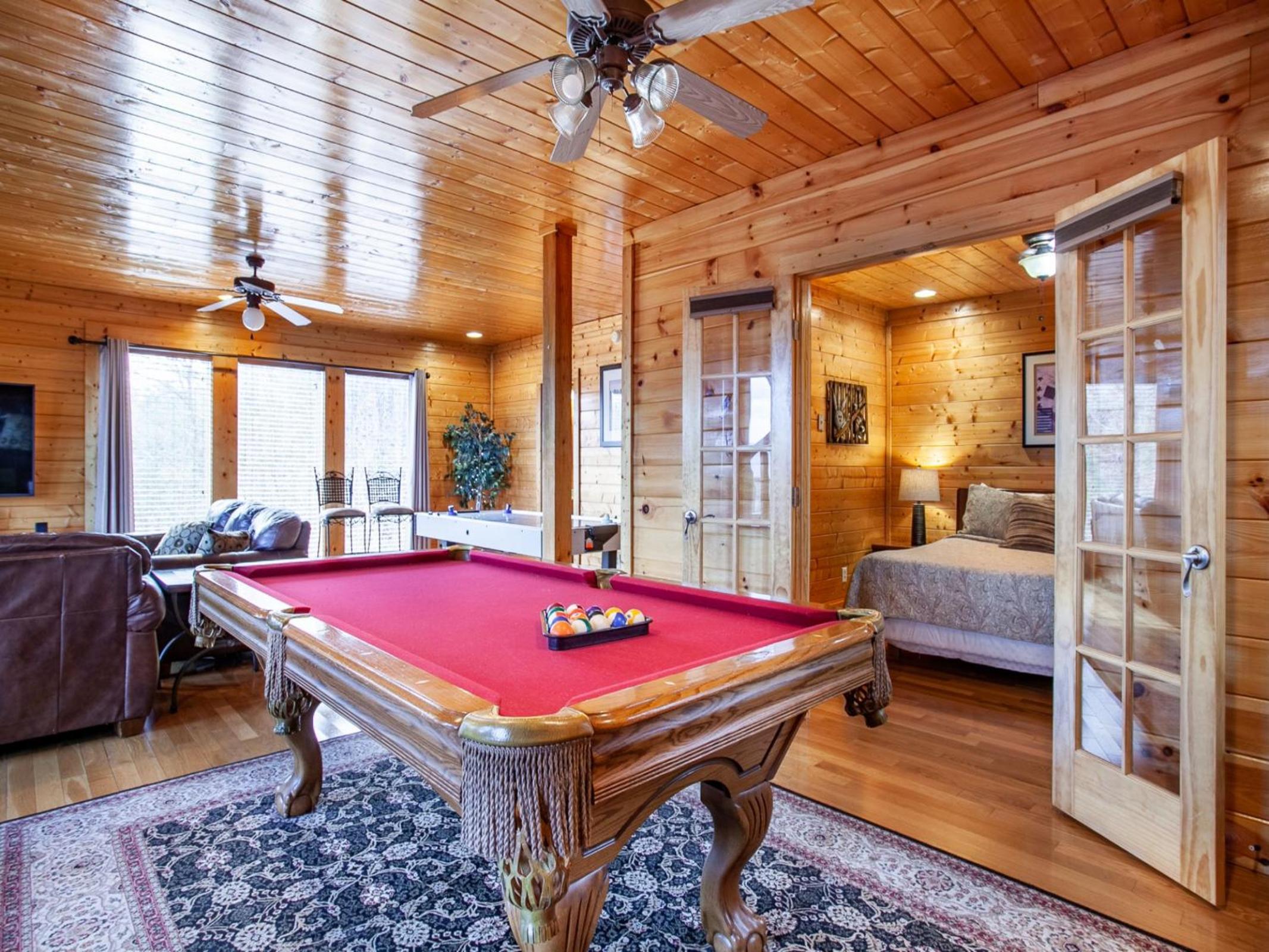 Bella Yani - Hot Tub, Pool Table, Air Hockey - Property Image 13
