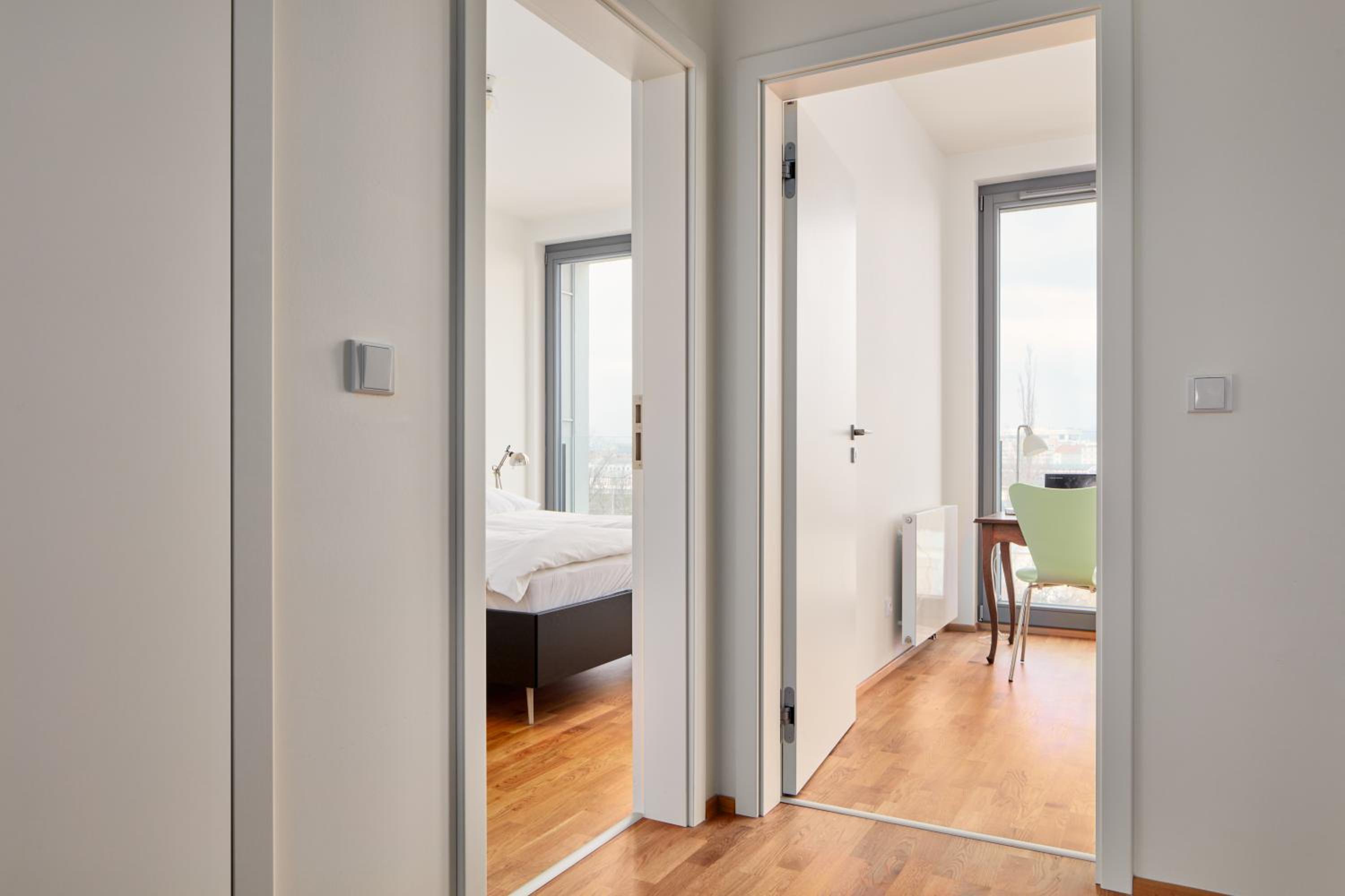 Prague Days - Spacious Apartment with Balcony by the Vltava river in Karlin