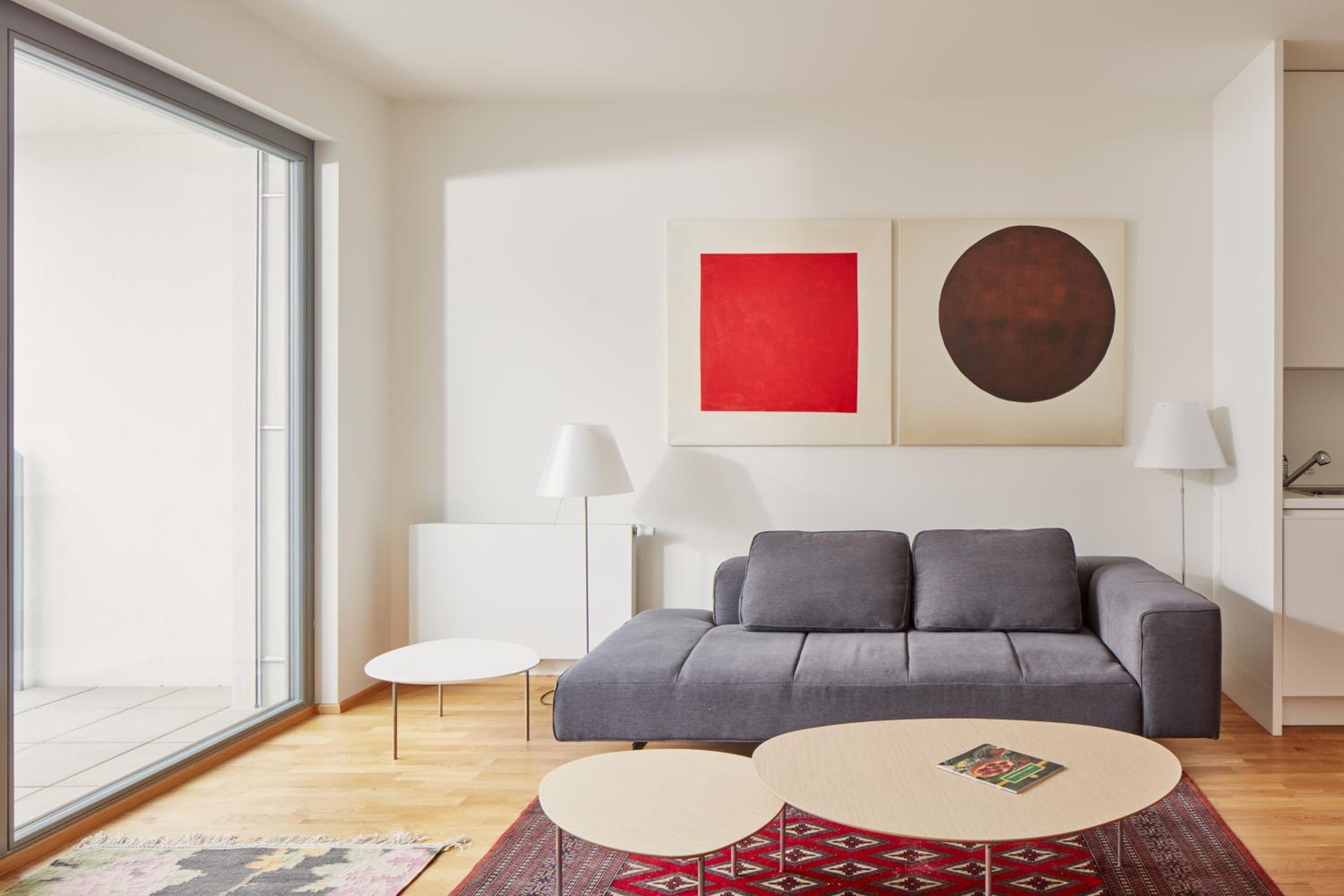 Prague Days - Spacious Apartment with Balcony by the Vltava river in Karlin