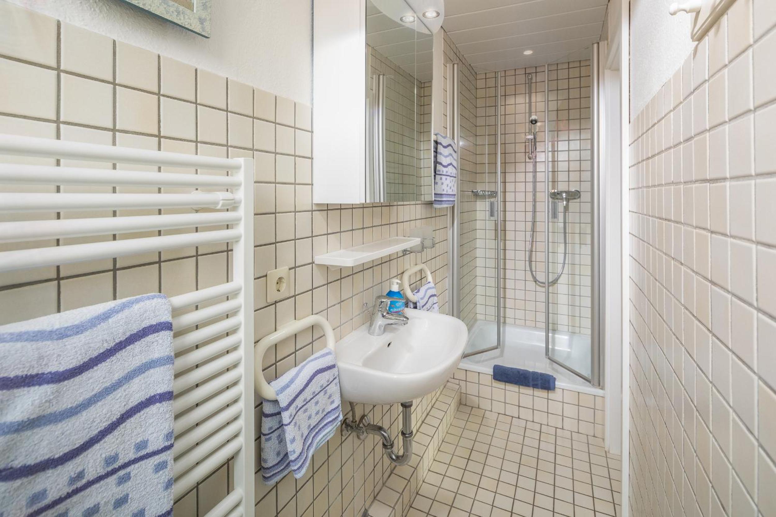 Rubintje Süd en Norderney — bathroom