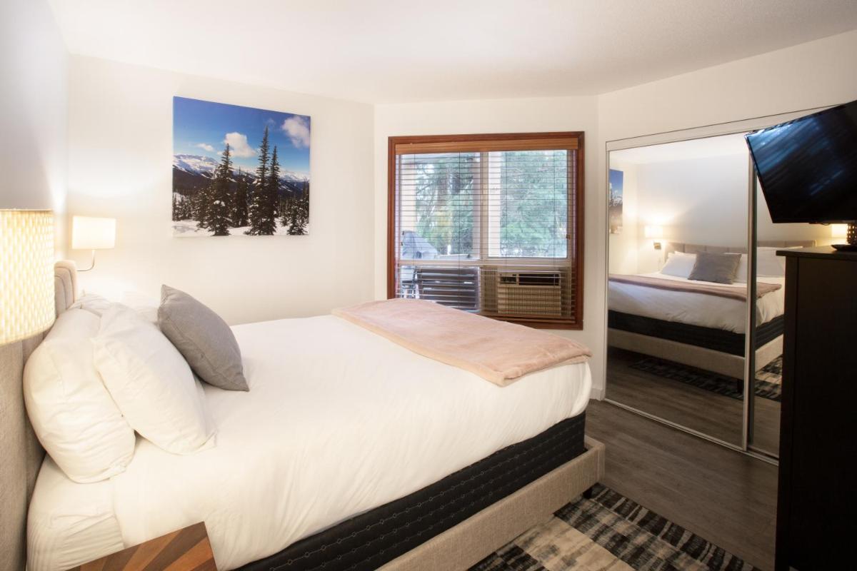 Attractive Townhouse in Whistler Village with Hot Tub