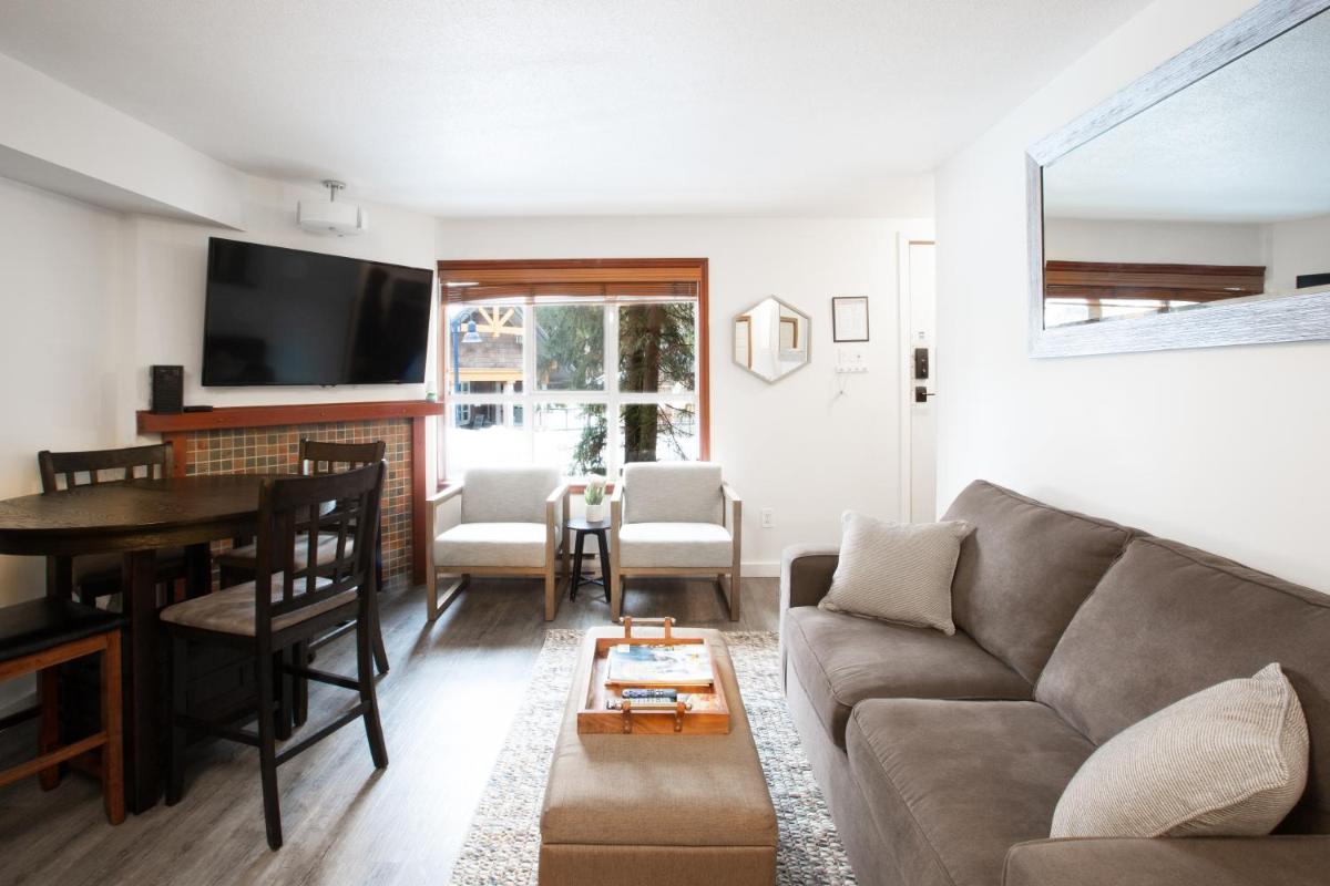 Attractive Townhouse in Whistler Village with Hot Tub