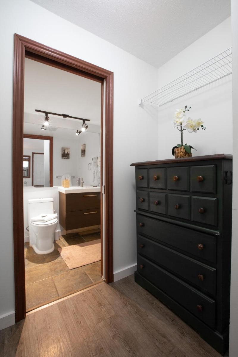 Attractive Townhouse in Whistler Village with Hot Tub