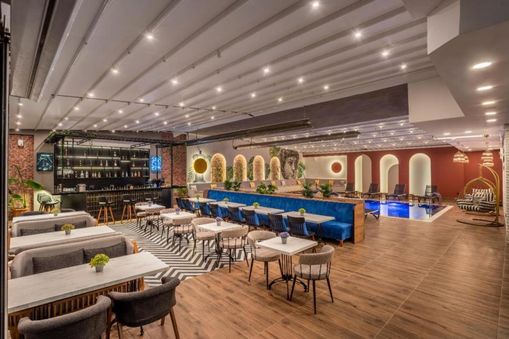 RODINN Hotel - Image 10